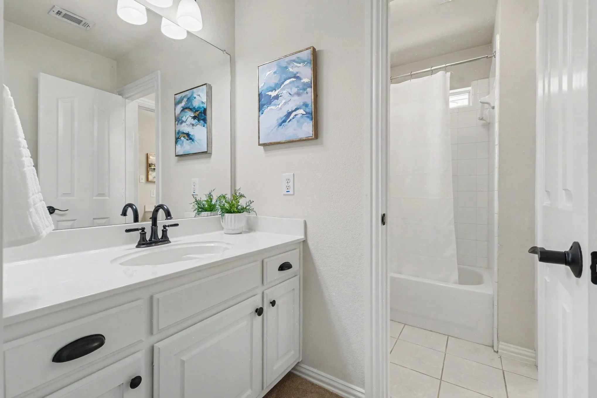 Single Family Residence For Sale in Denton County , 3639 White River Drive, Dallas, Texas 75287, 4 Bedroom, 3 Bathroom, 2 Garage spaces, 2,519 Sqft, built in 1998, mls#21334380, Real Estate Agent in Dallas, Homes For Sale in Denton county, Homes For Sale in Dallas, Realtor in Dallas Texas, Real Estate Brokerage Independent Realty Texas, Luminita Cordes Realtor