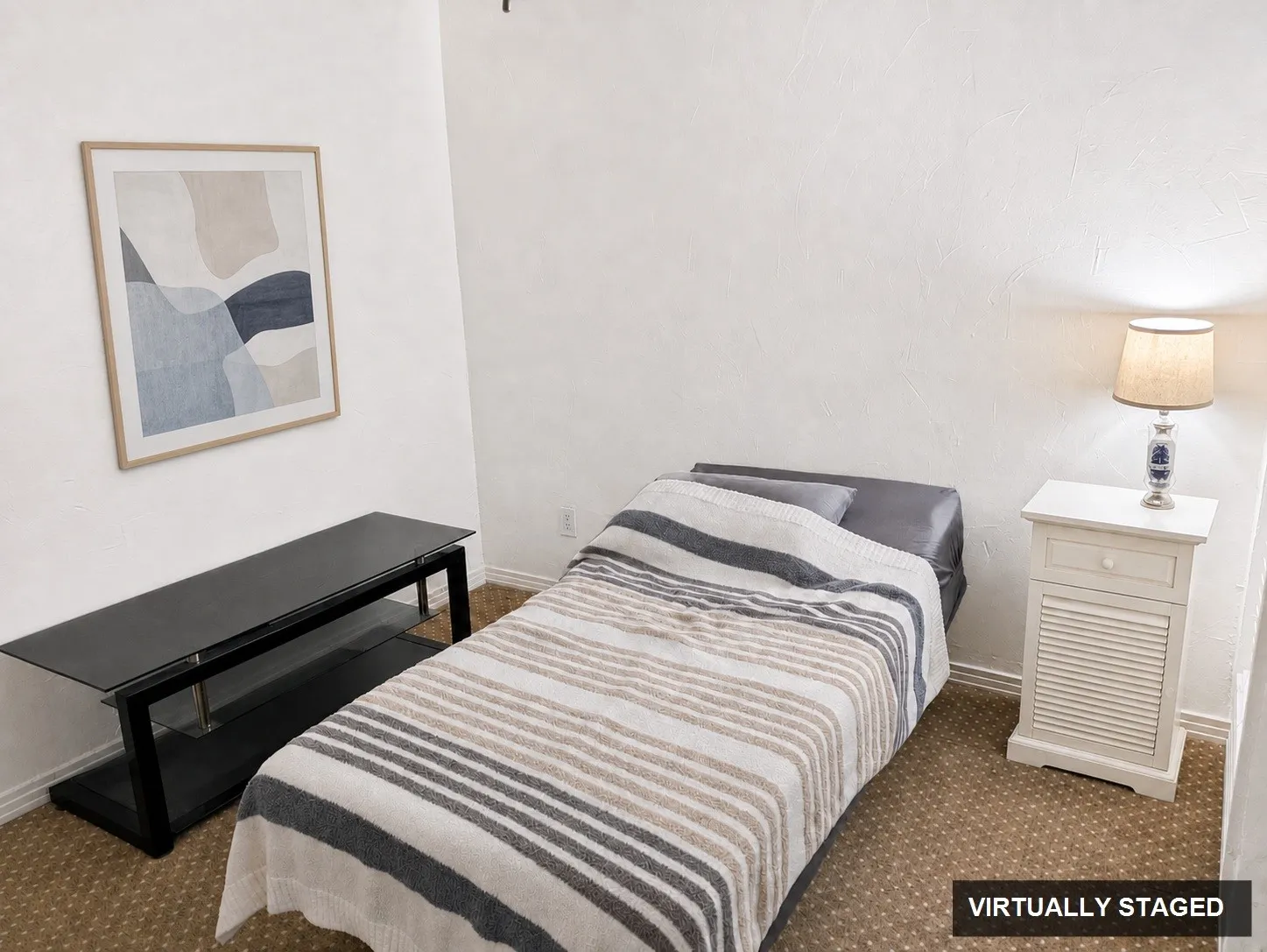 Condominium For Sale in Collin County , 18333 Roehampton Drive 714, Dallas, Texas 75252, 2 Bedroom, 1 Bathroom, Garage spaces, 737 Sqft, built in 1985, mls#21341871, Real Estate Agent in Dallas, Homes For Sale in Collin county, Homes For Sale in Dallas, Realtor in Dallas Texas, Real Estate Brokerage Independent Realty Texas, Luminita Cordes Realtor