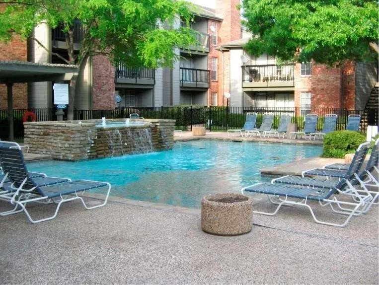 Condominium For Sale in Collin County , 18333 Roehampton Drive 714, Dallas, Texas 75252, 2 Bedroom, 1 Bathroom, Garage spaces, 737 Sqft, built in 1985, mls#21341871, Real Estate Agent in Dallas, Homes For Sale in Collin county, Homes For Sale in Dallas, Realtor in Dallas Texas, Real Estate Brokerage Independent Realty Texas, Luminita Cordes Realtor