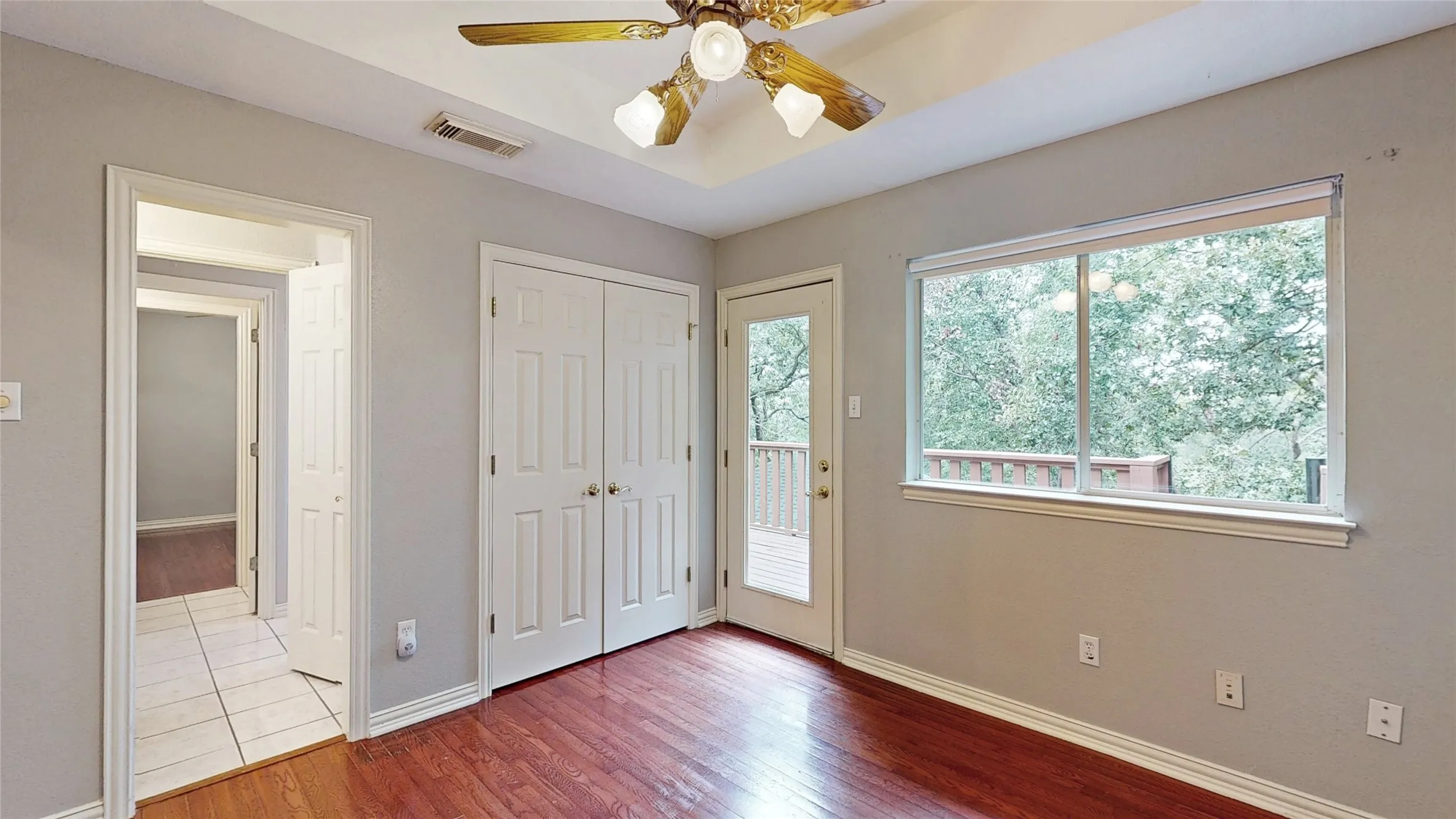 Single Family Residence For Sale in Denton County , 1701 Oriole Drive, Flower Mound, Texas 75022, 3 Bedroom, 4 Bathroom, 2 Garage spaces, 2,331 Sqft, built in 1995, mls#21341877, Real Estate Agent in Flower Mound, Homes For Sale in Denton county, Homes For Sale in Flower Mound, Realtor in Flower Mound Texas, Real Estate Brokerage Independent Realty Texas, Luminita Cordes Realtor