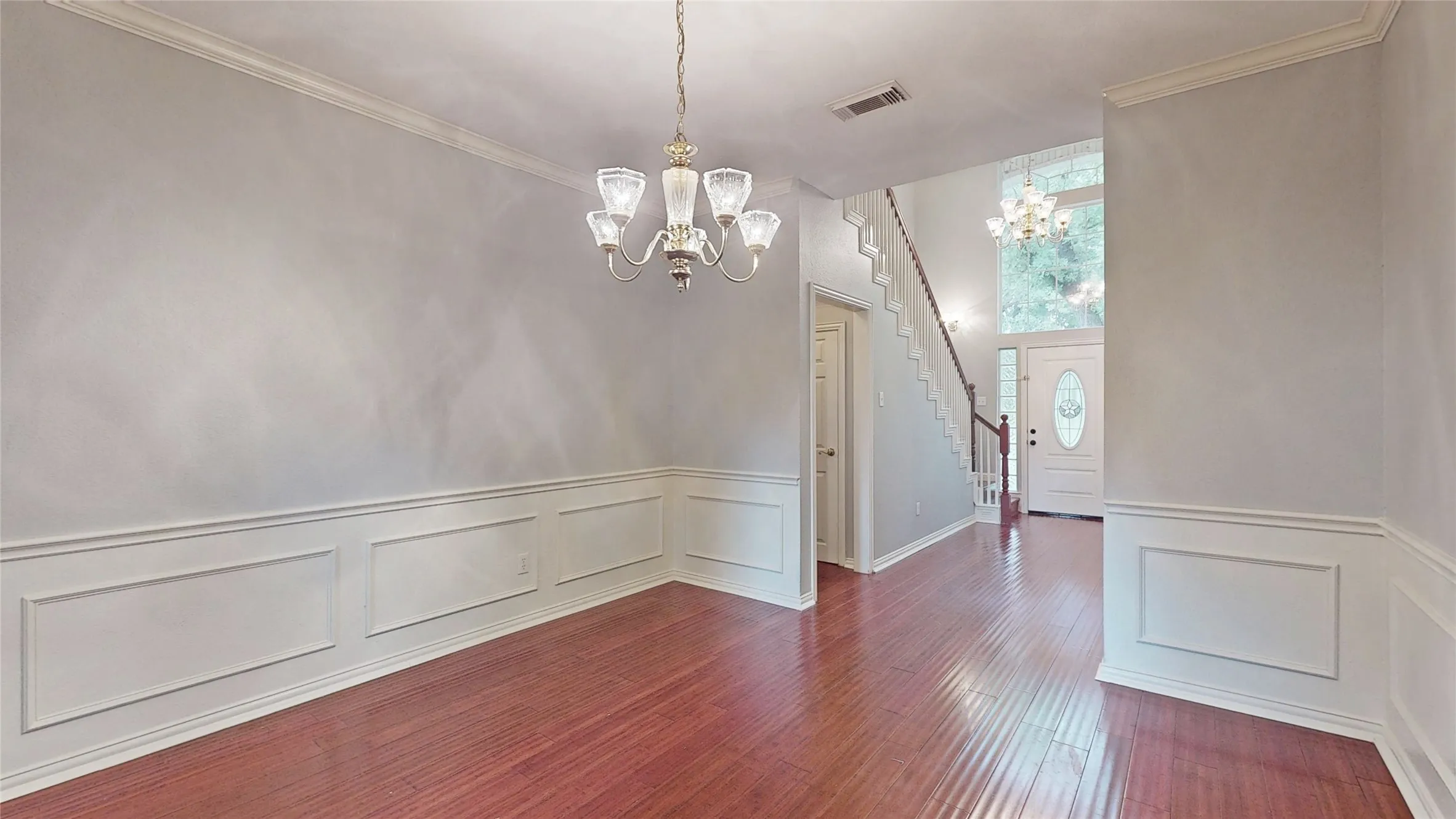 Single Family Residence For Sale in Denton County , 1701 Oriole Drive, Flower Mound, Texas 75022, 3 Bedroom, 4 Bathroom, 2 Garage spaces, 2,331 Sqft, built in 1995, mls#21341877, Real Estate Agent in Flower Mound, Homes For Sale in Denton county, Homes For Sale in Flower Mound, Realtor in Flower Mound Texas, Real Estate Brokerage Independent Realty Texas, Luminita Cordes Realtor