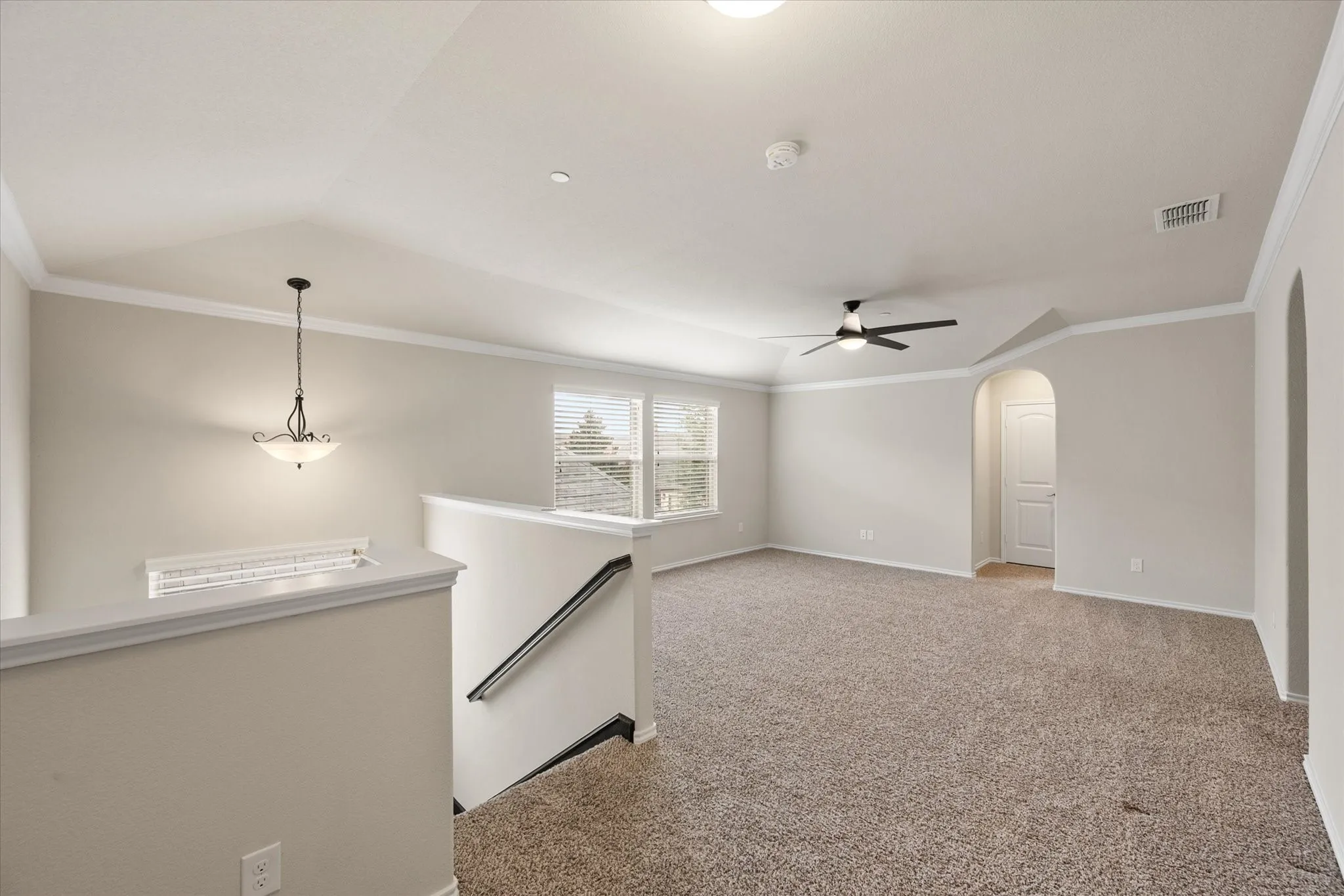 Single Family Residence For Sale in Collin County , 5145 Kentwood Drive, Mc Kinney, Texas 75070, 3 Bedroom, 3 Bathroom, 2 Garage spaces, 2,584 Sqft, built in 2015, mls#21341879, Real Estate Agent in Mc Kinney, Homes For Sale in Collin county, Homes For Sale in Mc Kinney, Realtor in Mc Kinney Texas, Real Estate Brokerage Independent Realty Texas, Luminita Cordes Realtor