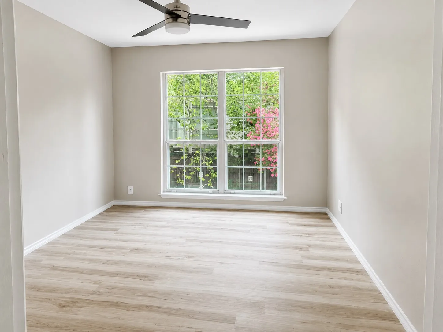 Condominium For Sale in Dallas County , 4303 Buena Vista Street 202, Dallas, Texas 75205, 1 Bedroom, 1 Bathroom, Garage spaces, 640 Sqft, built in 1983, mls#21341880, Real Estate Agent in Dallas, Homes For Sale in Dallas county, Homes For Sale in Dallas, Realtor in Dallas Texas, Real Estate Brokerage Independent Realty Texas, Luminita Cordes Realtor