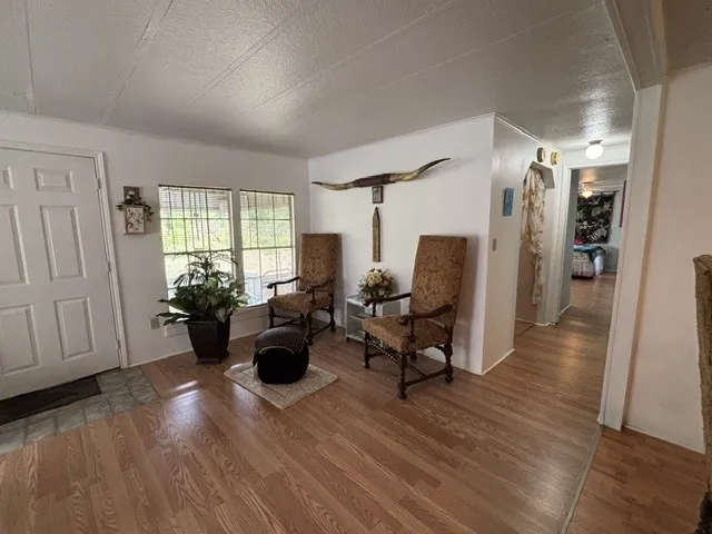 Manufactured Home For Sale in Van Zandt County , 895 VZ CR 4917, Ben Wheeler, Texas 75754, 2 Bedroom, 2 Bathroom, Garage spaces, 1,248 Sqft, built in 1977, mls#21315843, Real Estate Agent in Ben Wheeler, Homes For Sale in Van Zandt county, Homes For Sale in Ben Wheeler, Realtor in Ben Wheeler Texas, Real Estate Brokerage Independent Realty Texas, Luminita Cordes Realtor