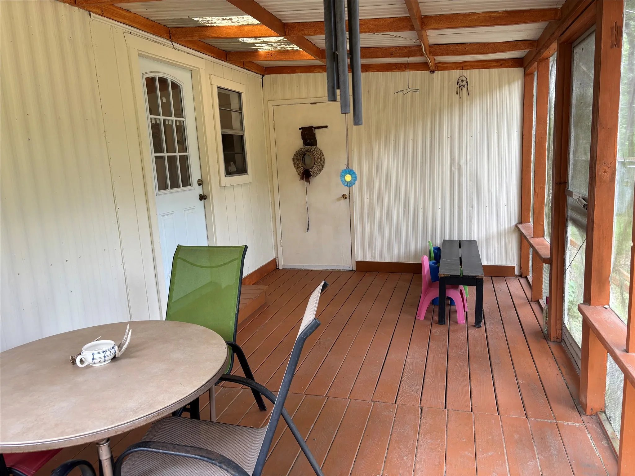 Manufactured Home For Sale in Van Zandt County , 895 VZ CR 4917, Ben Wheeler, Texas 75754, 2 Bedroom, 2 Bathroom, Garage spaces, 1,248 Sqft, built in 1977, mls#21315843, Real Estate Agent in Ben Wheeler, Homes For Sale in Van Zandt county, Homes For Sale in Ben Wheeler, Realtor in Ben Wheeler Texas, Real Estate Brokerage Independent Realty Texas, Luminita Cordes Realtor