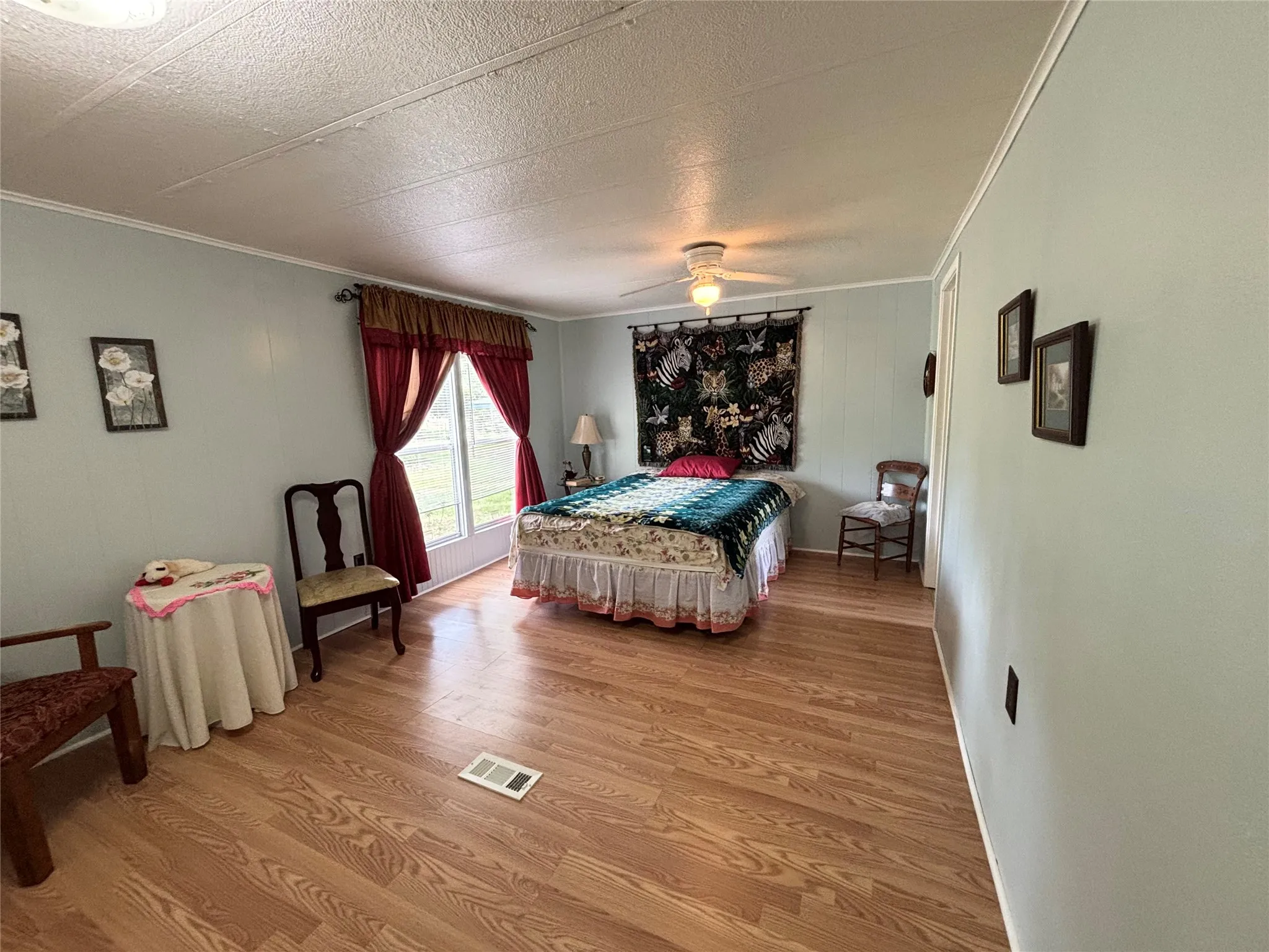 Manufactured Home For Sale in Van Zandt County , 895 VZ CR 4917, Ben Wheeler, Texas 75754, 2 Bedroom, 2 Bathroom, Garage spaces, 1,248 Sqft, built in 1977, mls#21315843, Real Estate Agent in Ben Wheeler, Homes For Sale in Van Zandt county, Homes For Sale in Ben Wheeler, Realtor in Ben Wheeler Texas, Real Estate Brokerage Independent Realty Texas, Luminita Cordes Realtor