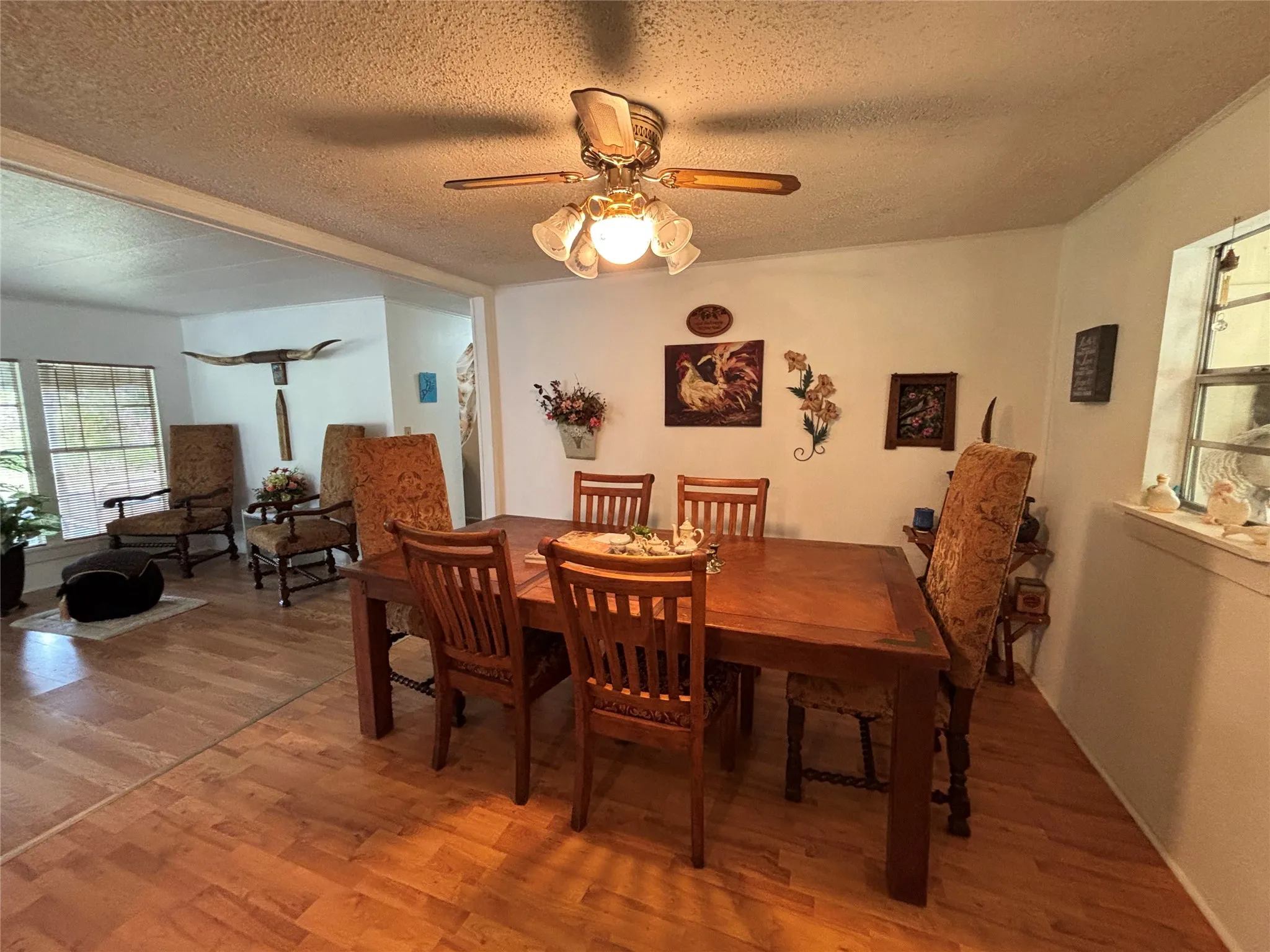 Manufactured Home For Sale in Van Zandt County , 895 VZ CR 4917, Ben Wheeler, Texas 75754, 2 Bedroom, 2 Bathroom, Garage spaces, 1,248 Sqft, built in 1977, mls#21315843, Real Estate Agent in Ben Wheeler, Homes For Sale in Van Zandt county, Homes For Sale in Ben Wheeler, Realtor in Ben Wheeler Texas, Real Estate Brokerage Independent Realty Texas, Luminita Cordes Realtor