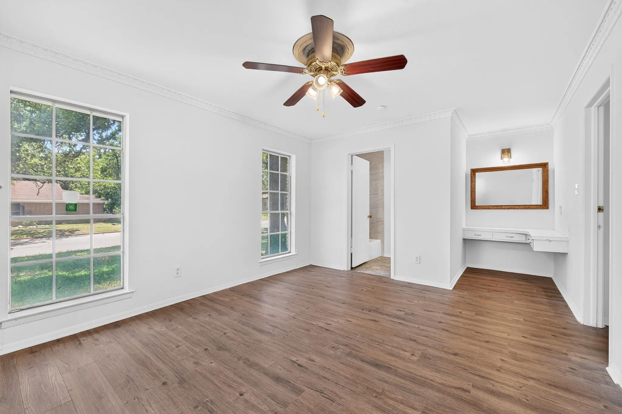 Single Family Residence For Sale in Tarrant County , 3505 Oak Haven Drive, Forest Hill, Texas 76119, 4 Bedroom, 2 Bathroom, 2 Garage spaces, 1,672 Sqft, built in 1966, mls#21262486, Real Estate Agent in Forest Hill, Homes For Sale in Tarrant county, Homes For Sale in Forest Hill, Realtor in Forest Hill Texas, Real Estate Brokerage Independent Realty Texas, Luminita Cordes Realtor