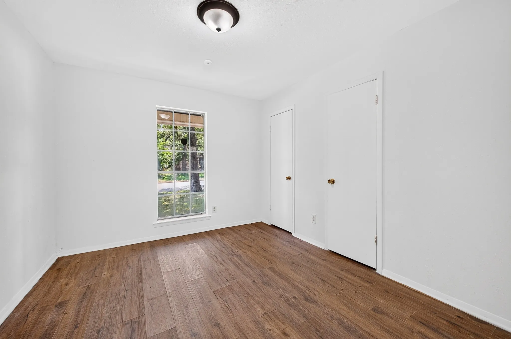Single Family Residence For Sale in Tarrant County , 3505 Oak Haven Drive, Forest Hill, Texas 76119, 4 Bedroom, 2 Bathroom, 2 Garage spaces, 1,672 Sqft, built in 1966, mls#21262486, Real Estate Agent in Forest Hill, Homes For Sale in Tarrant county, Homes For Sale in Forest Hill, Realtor in Forest Hill Texas, Real Estate Brokerage Independent Realty Texas, Luminita Cordes Realtor