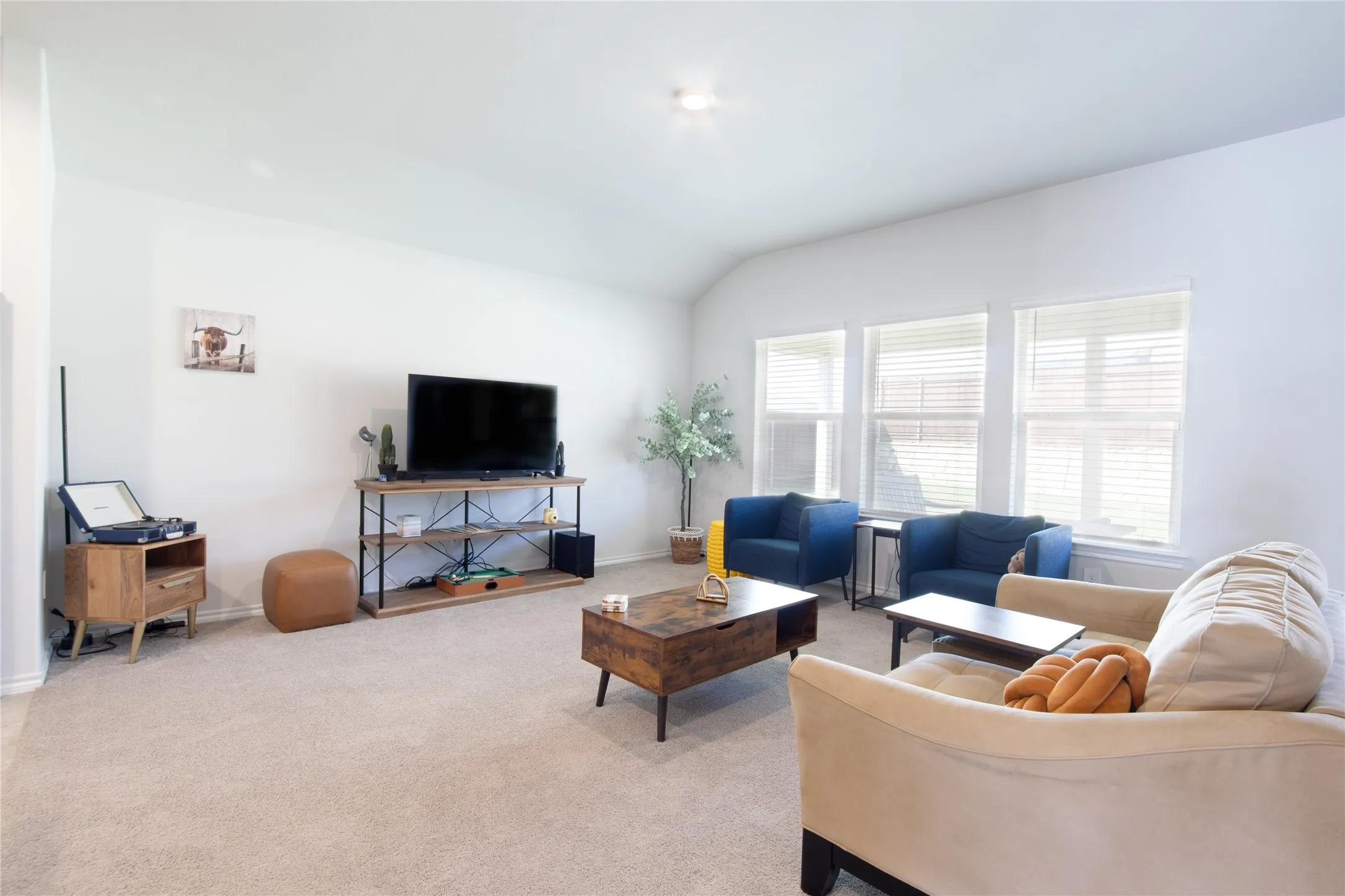 Single Family Residence For Rent in Tarrant County , 9501 Mountain Mint Drive, Fort Worth, Texas 76131, 3 Bedrooms, 2 Bathrooms, 1 Garage spaces, 1,860 Sqft, built in 2023, Price $3,000, mls#21341891, Real Estate Agent in Fort Worth, Homes For Rent in Tarrant county, Homes For Rent in Fort Worth, Realtor in Fort Worth Texas, Real Estate Brokerage Independent Realty Texas, Luminita Cordes Realtor
