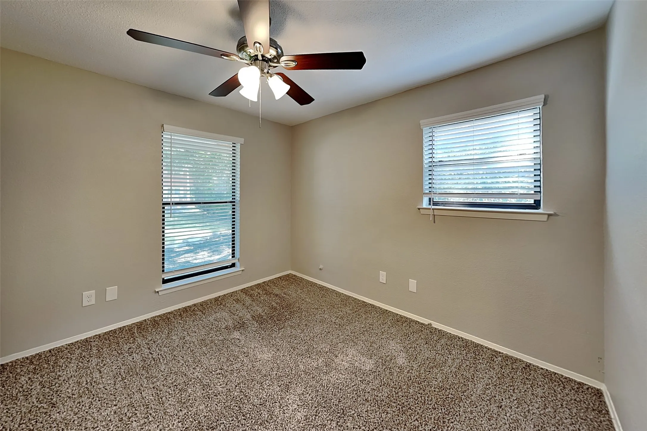 Single Family Residence For Rent in Tarrant County , 2020 Chattanooga Drive, Bedford, Texas 76022, 3 Bedroom, 2 Bathroom, 2 Garage spaces, 1,437 Sqft, built in 1966, mls#21341899, Real Estate Agent in Bedford, Homes For Rent in Tarrant county, Homes For Rent in Bedford, Realtor in Bedford Texas, Real Estate Brokerage Independent Realty Texas, Luminita Cordes Realtor