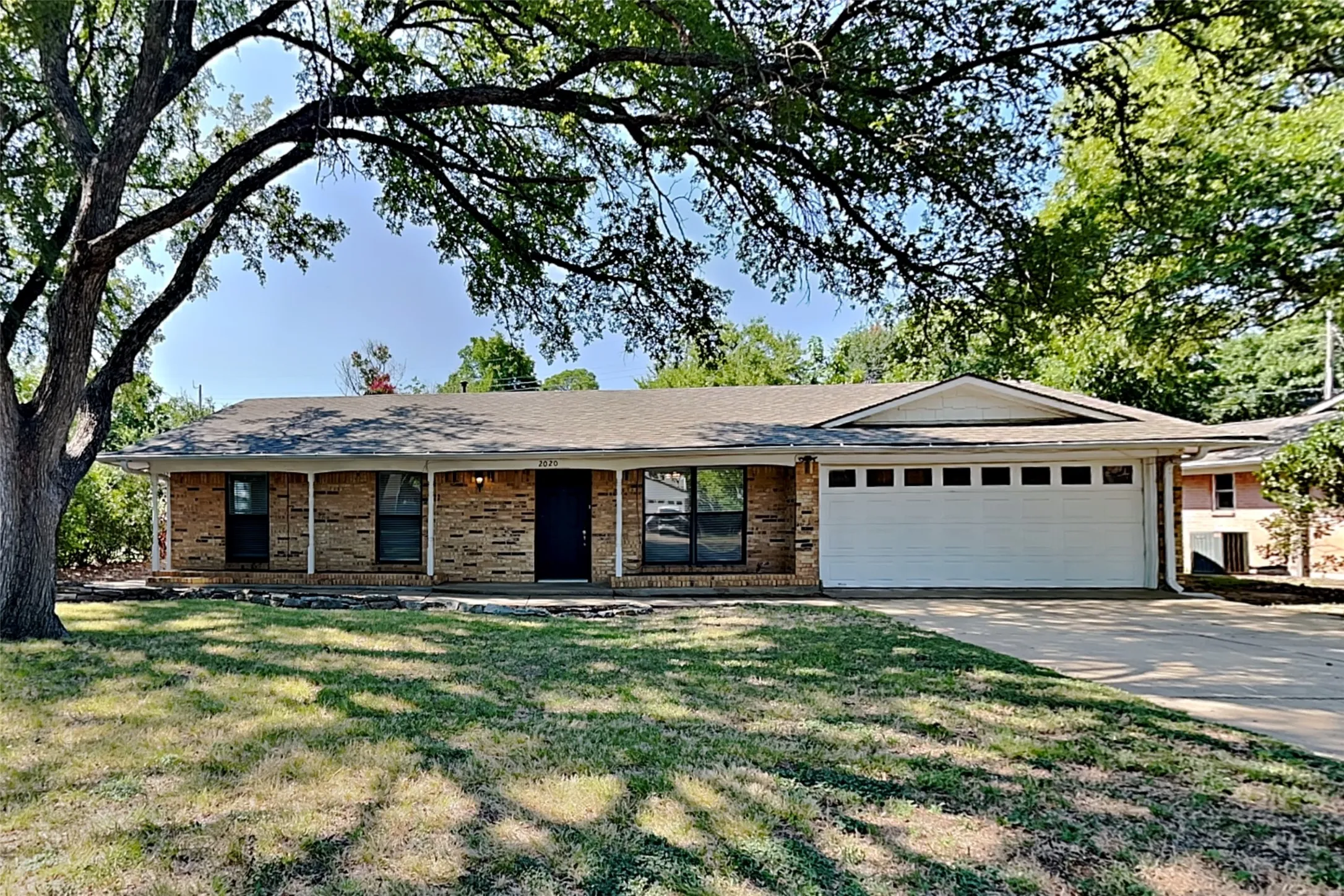 Single Family Residence For Rent in Tarrant County , 2020 Chattanooga Drive, Bedford, Texas 76022, 3 Bedroom, 2 Bathroom, 2 Garage spaces, 1,437 Sqft, built in 1966, mls#21341899, Real Estate Agent in Bedford, Homes For Rent in Tarrant county, Homes For Rent in Bedford, Realtor in Bedford Texas, Real Estate Brokerage Independent Realty Texas, Luminita Cordes Realtor