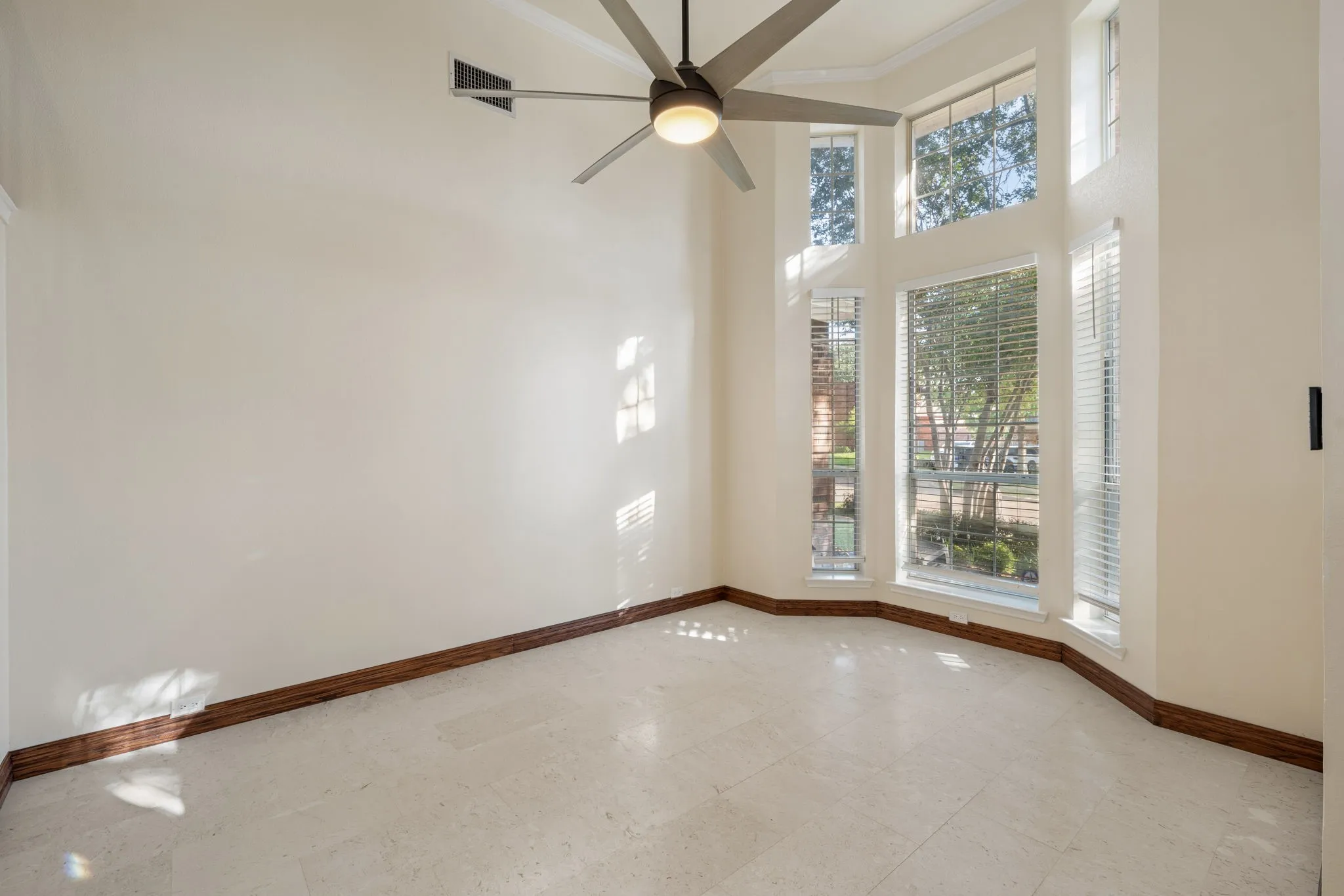 This can be used as a sitting room, parlor or flex space
