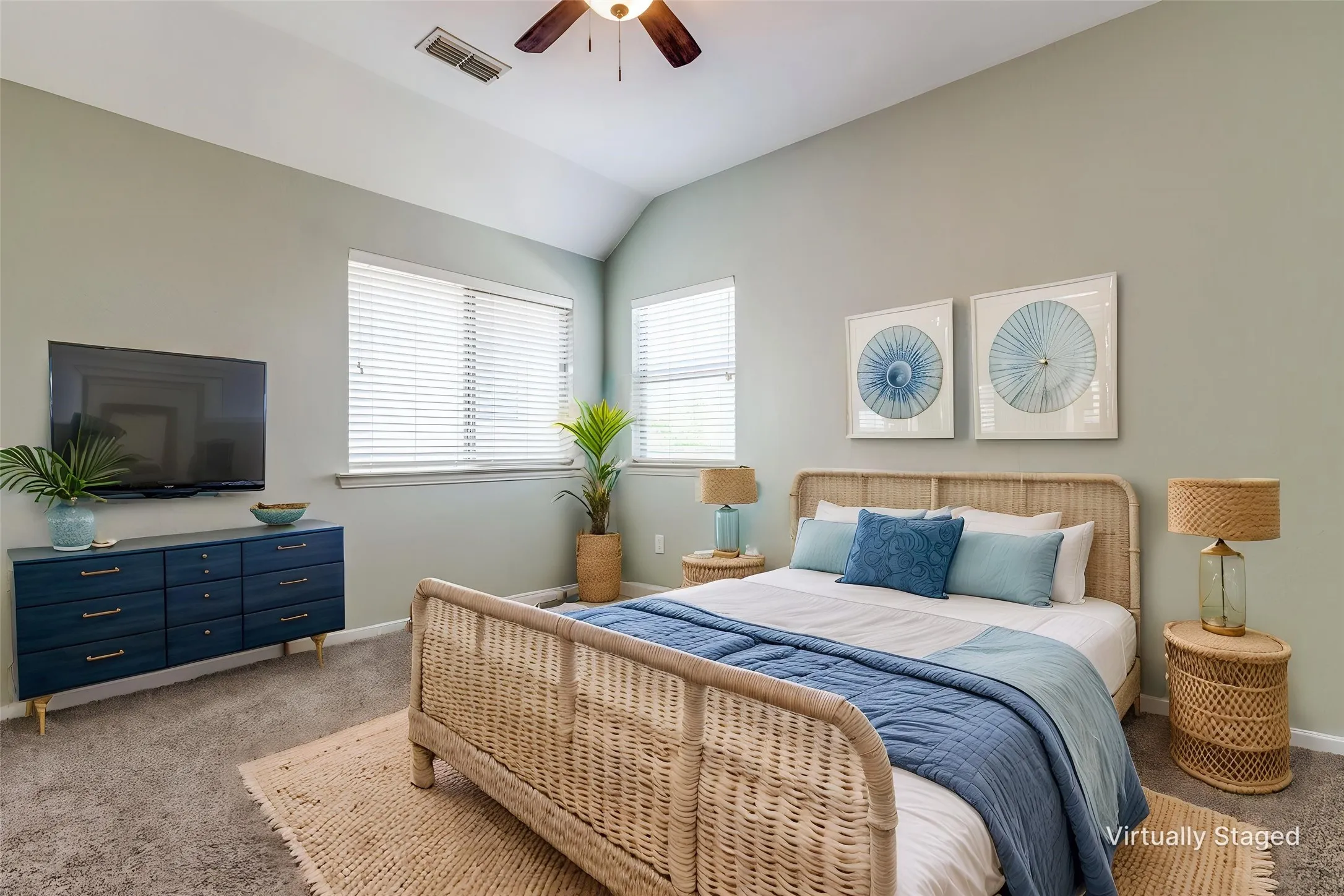 Single Family Residence For Sale in Collin County , 3516 Lindale Drive, Mc Kinney, Texas 75072, 4 Bedroom, 3 Bathroom, 2 Garage spaces, 2,478 Sqft, built in 2003, mls#21341890, Real Estate Agent in Mc Kinney, Homes For Sale in Collin county, Homes For Sale in Mc Kinney, Realtor in Mc Kinney Texas, Real Estate Brokerage Independent Realty Texas, Luminita Cordes Realtor