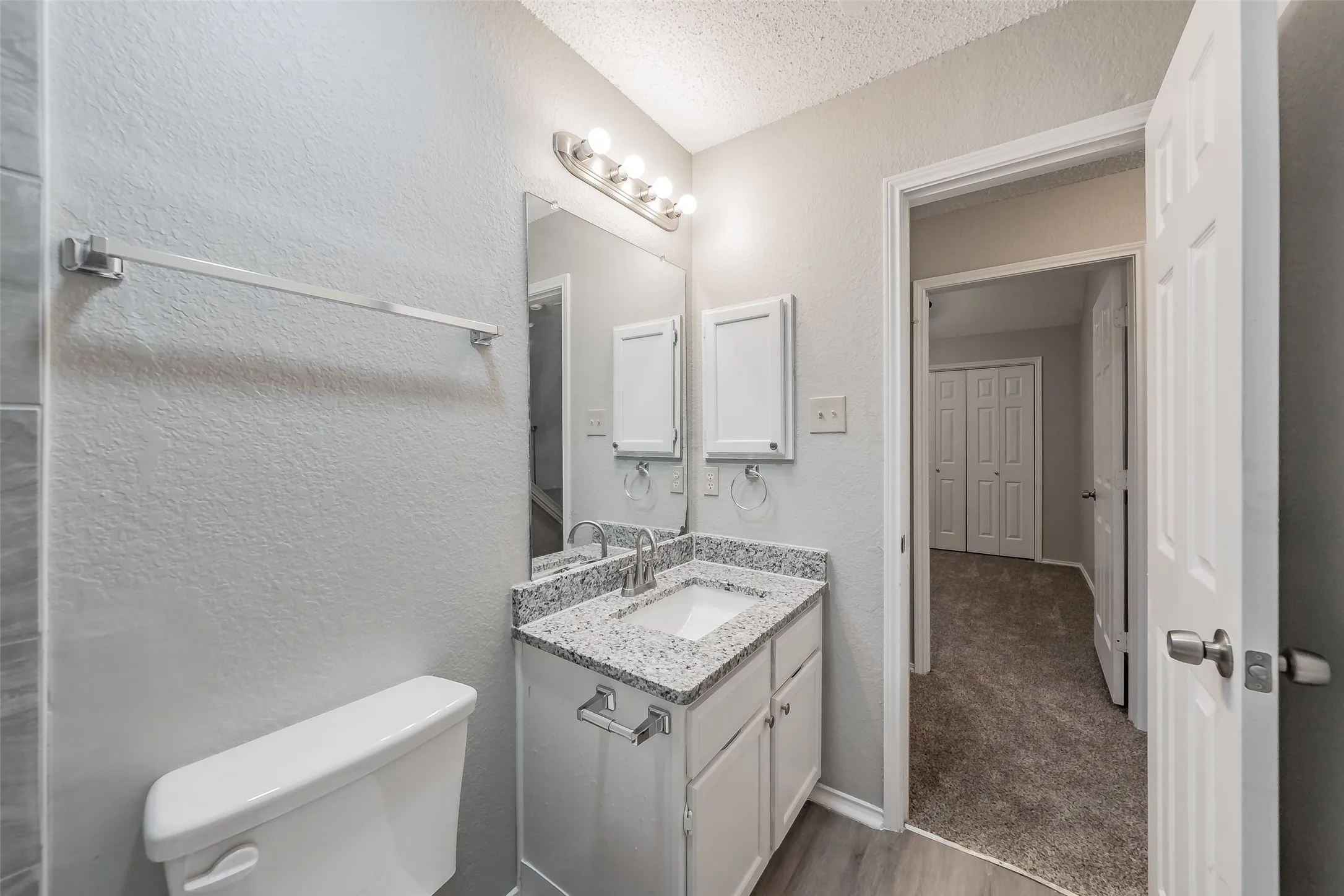 Single Family Residence For Sale in Dallas County , 969 Remington Trail, Mesquite, Texas 75181, 3 Bedroom, 3 Bathroom, 2 Garage spaces, 1,483 Sqft, built in 1989, mls#21341909, Real Estate Agent in Mesquite, Homes For Sale in Dallas county, Homes For Sale in Mesquite, Realtor in Mesquite Texas, Real Estate Brokerage Independent Realty Texas, Luminita Cordes Realtor