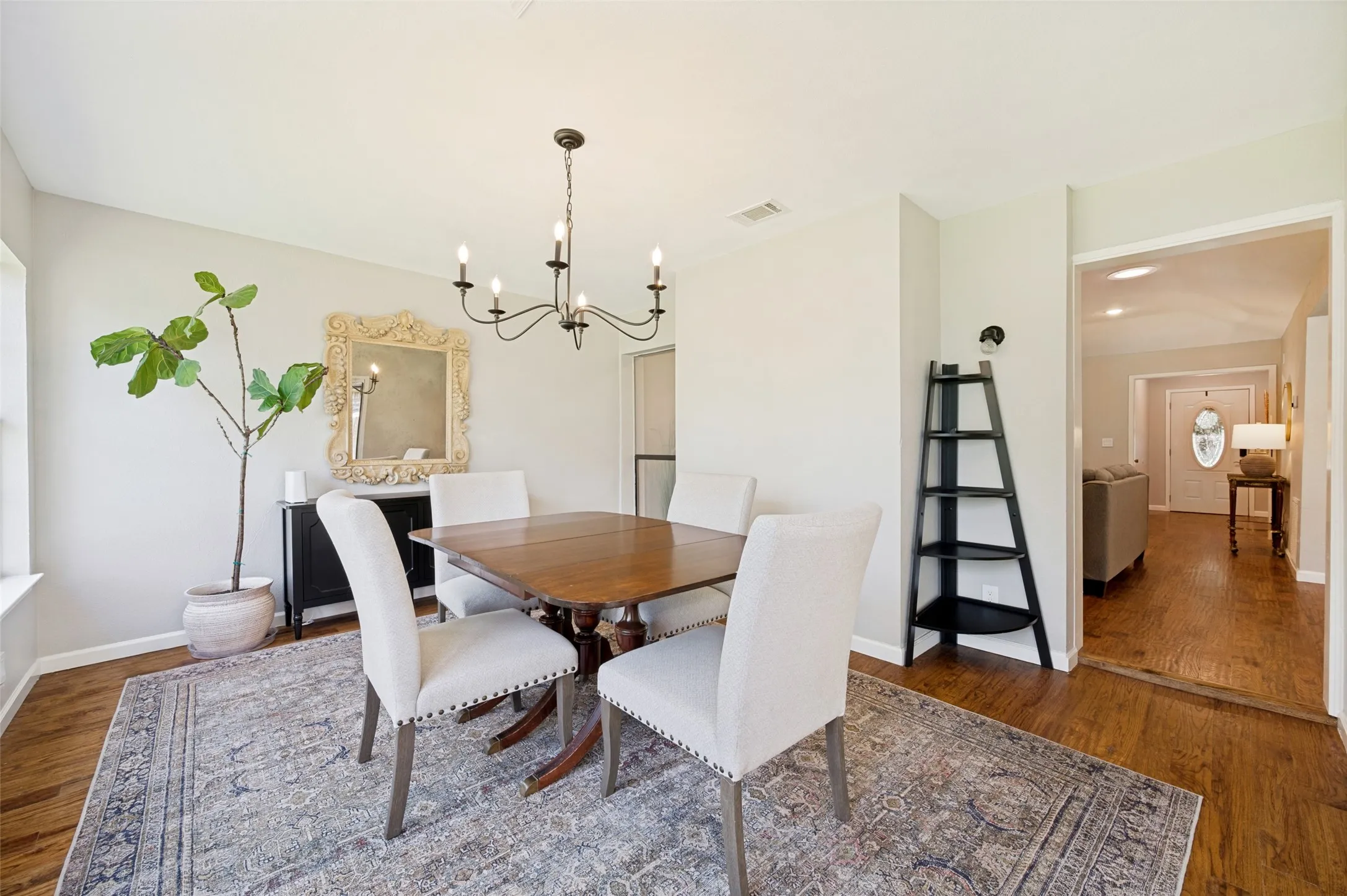 Dining Room 15.5 X 12.10