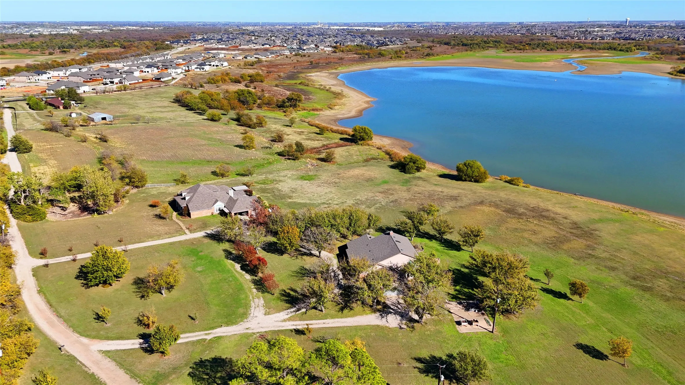 Single Family Residence For Sale in Denton County , 679 Doe Creek Road, Little Elm, Texas 75068, 5 Bedroom, 4 Bathroom, 2 Garage spaces, 2,536 Sqft, built in 1983, Price $2,150,000, mls#21341917, Real Estate Agent in Little Elm, Homes For Sale in Denton county, Homes For Sale in Little Elm, Realtor in Little Elm Texas, Real Estate Brokerage Independent Realty Texas, Luminita Cordes Realtor
