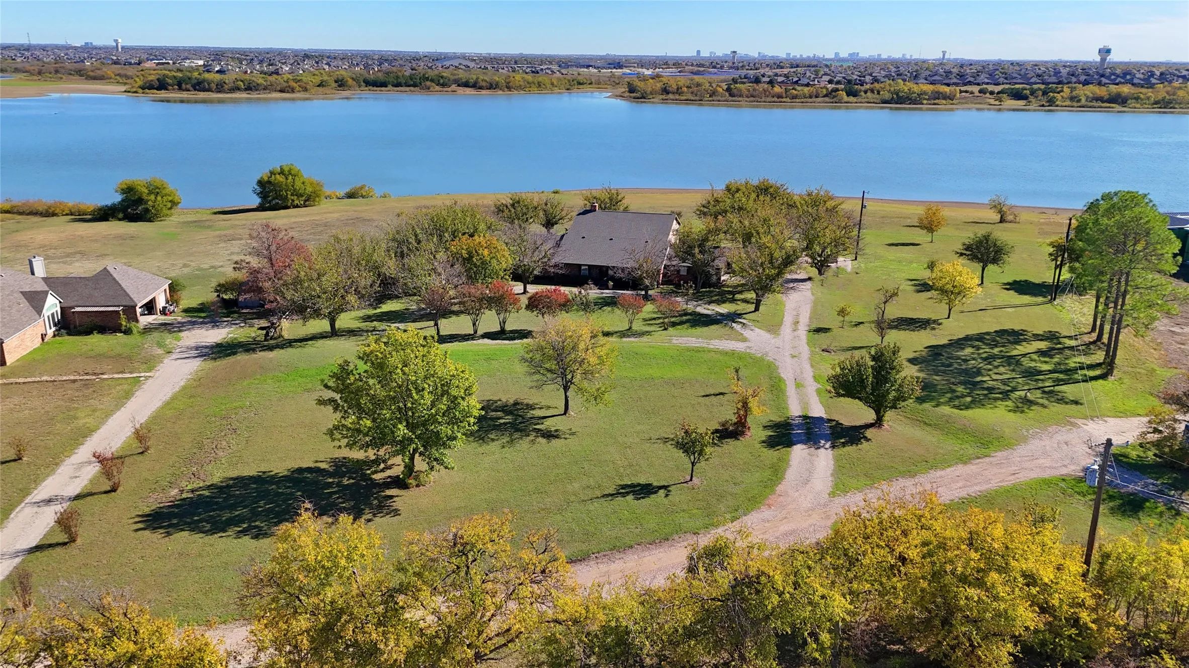 Single Family Residence For Sale in Denton County , 679 Doe Creek Road, Little Elm, Texas 75068, 5 Bedroom, 4 Bathroom, 2 Garage spaces, 2,536 Sqft, built in 1983, Price $2,150,000, mls#21341917, Real Estate Agent in Little Elm, Homes For Sale in Denton county, Homes For Sale in Little Elm, Realtor in Little Elm Texas, Real Estate Brokerage Independent Realty Texas, Luminita Cordes Realtor