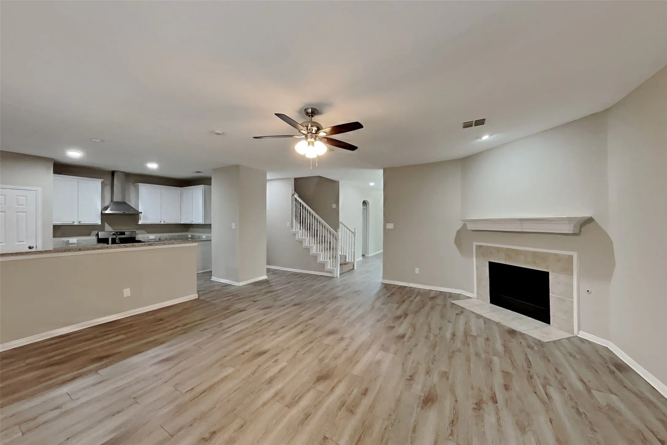 Single Family Residence For Rent in Tarrant County , 11 Willowstone Court, Mansfield, Texas 76063, 5 Bedroom, 3 Bathroom, 2 Garage spaces, 3,049 Sqft, built in 2002, mls#21341922, Real Estate Agent in Mansfield, Homes For Rent in Tarrant county, Homes For Rent in Mansfield, Realtor in Mansfield Texas, Real Estate Brokerage Independent Realty Texas, Luminita Cordes Realtor
