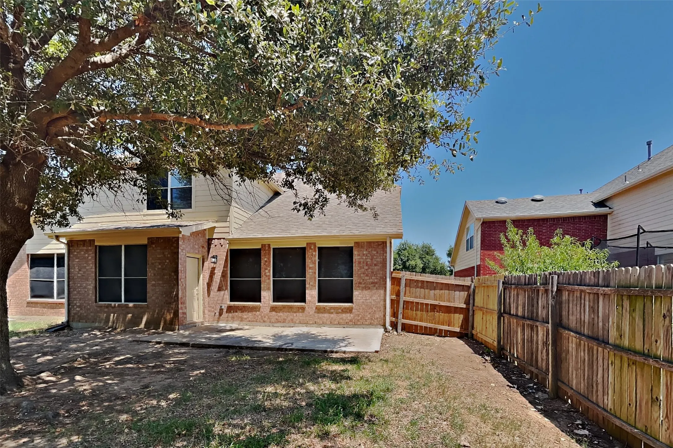 Single Family Residence For Rent in Tarrant County , 11 Willowstone Court, Mansfield, Texas 76063, 5 Bedroom, 3 Bathroom, 2 Garage spaces, 3,049 Sqft, built in 2002, mls#21341922, Real Estate Agent in Mansfield, Homes For Rent in Tarrant county, Homes For Rent in Mansfield, Realtor in Mansfield Texas, Real Estate Brokerage Independent Realty Texas, Luminita Cordes Realtor