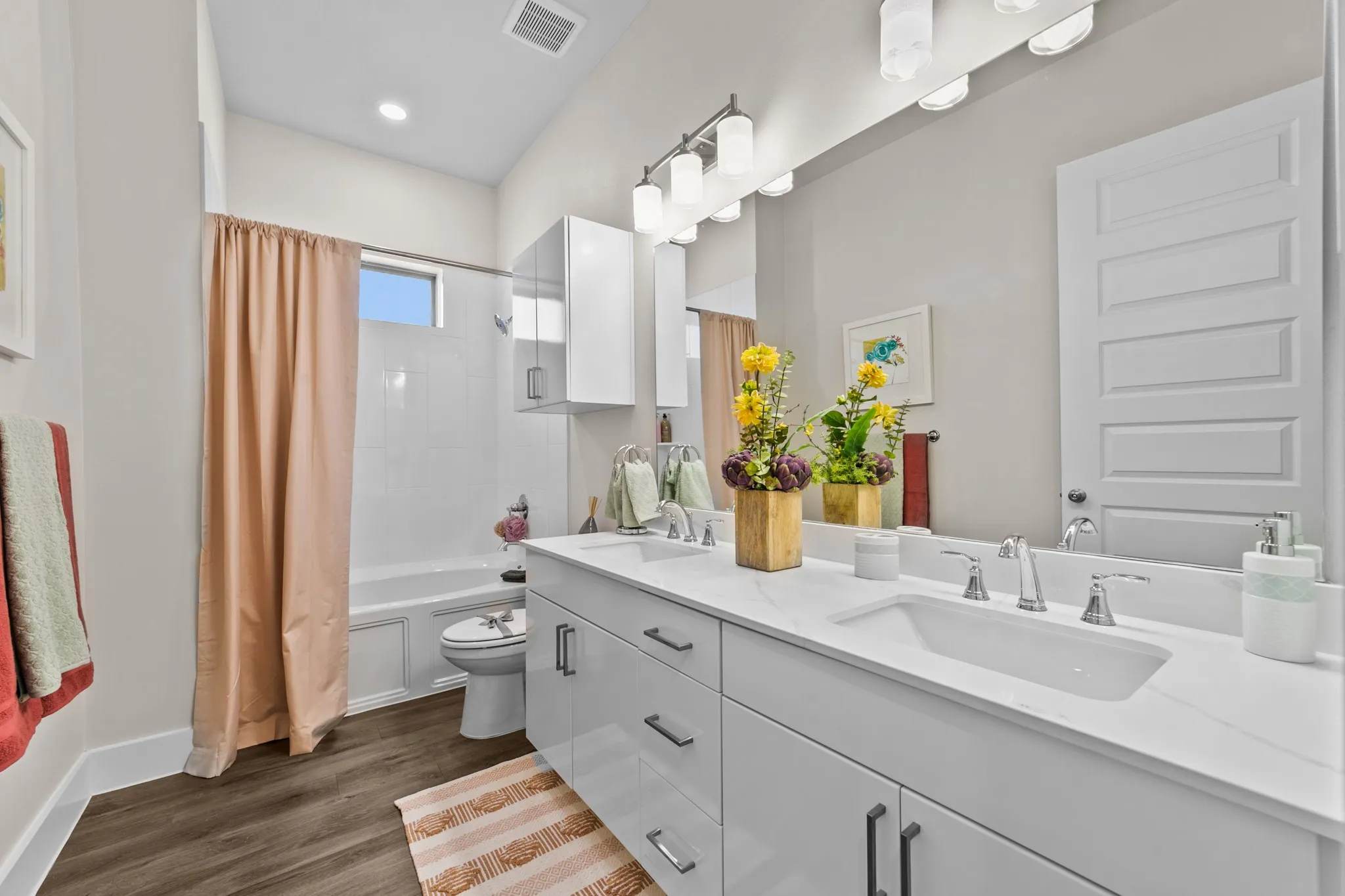 Duplex For Rent in Collin County , 1106 Morado, Mc Kinney, Texas 75071, 2 Bedroom, 2 Bathroom, 1 Garage spaces, 1,354 Sqft, built in 2022, mls#21341925, Real Estate Agent in Mc Kinney, Homes For Rent in Collin county, Homes For Rent in Mc Kinney, Realtor in Mc Kinney Texas, Real Estate Brokerage Independent Realty Texas, Luminita Cordes Realtor