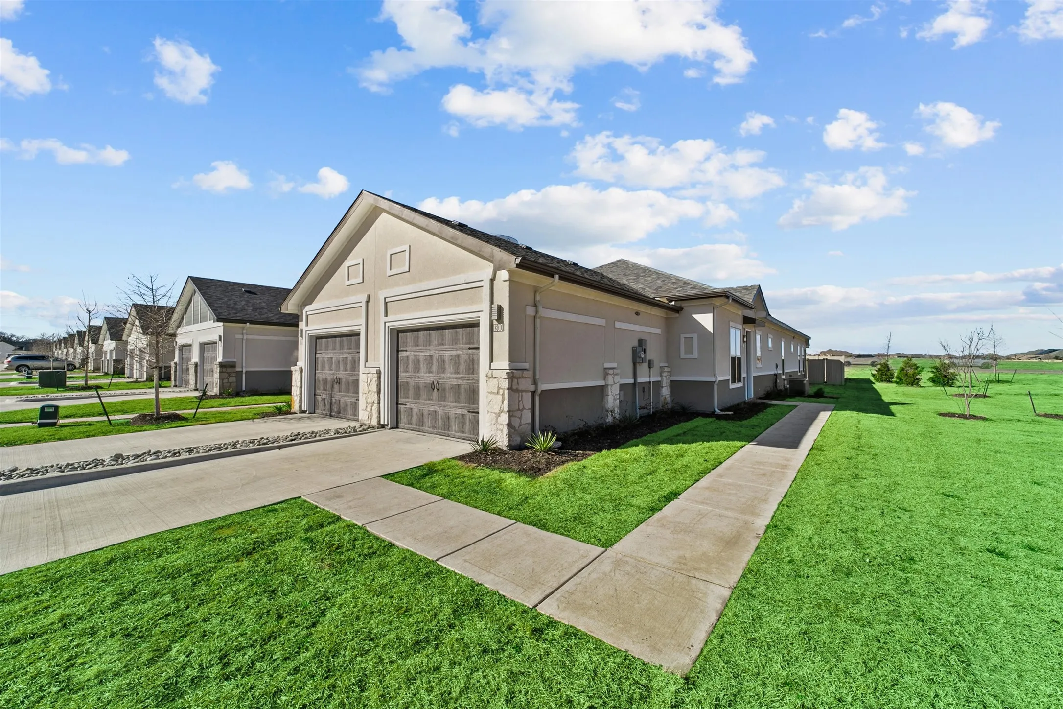 Duplex For Rent in Collin County , 1106 Morado, Mc Kinney, Texas 75071, 2 Bedroom, 2 Bathroom, 1 Garage spaces, 1,354 Sqft, built in 2022, mls#21341925, Real Estate Agent in Mc Kinney, Homes For Rent in Collin county, Homes For Rent in Mc Kinney, Realtor in Mc Kinney Texas, Real Estate Brokerage Independent Realty Texas, Luminita Cordes Realtor