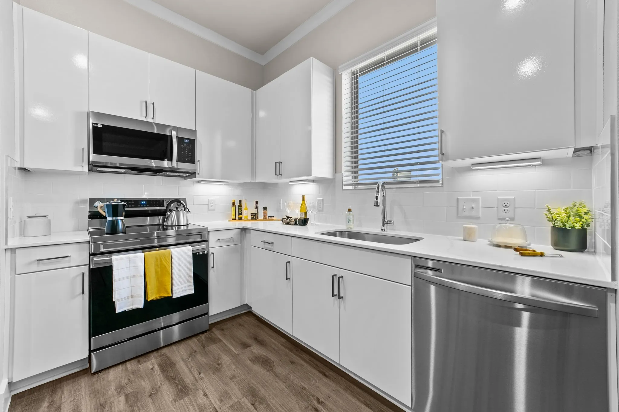 Duplex For Rent in Collin County , 1106 Morado, Mc Kinney, Texas 75071, 2 Bedroom, 2 Bathroom, 1 Garage spaces, 1,354 Sqft, built in 2022, mls#21341925, Real Estate Agent in Mc Kinney, Homes For Rent in Collin county, Homes For Rent in Mc Kinney, Realtor in Mc Kinney Texas, Real Estate Brokerage Independent Realty Texas, Luminita Cordes Realtor