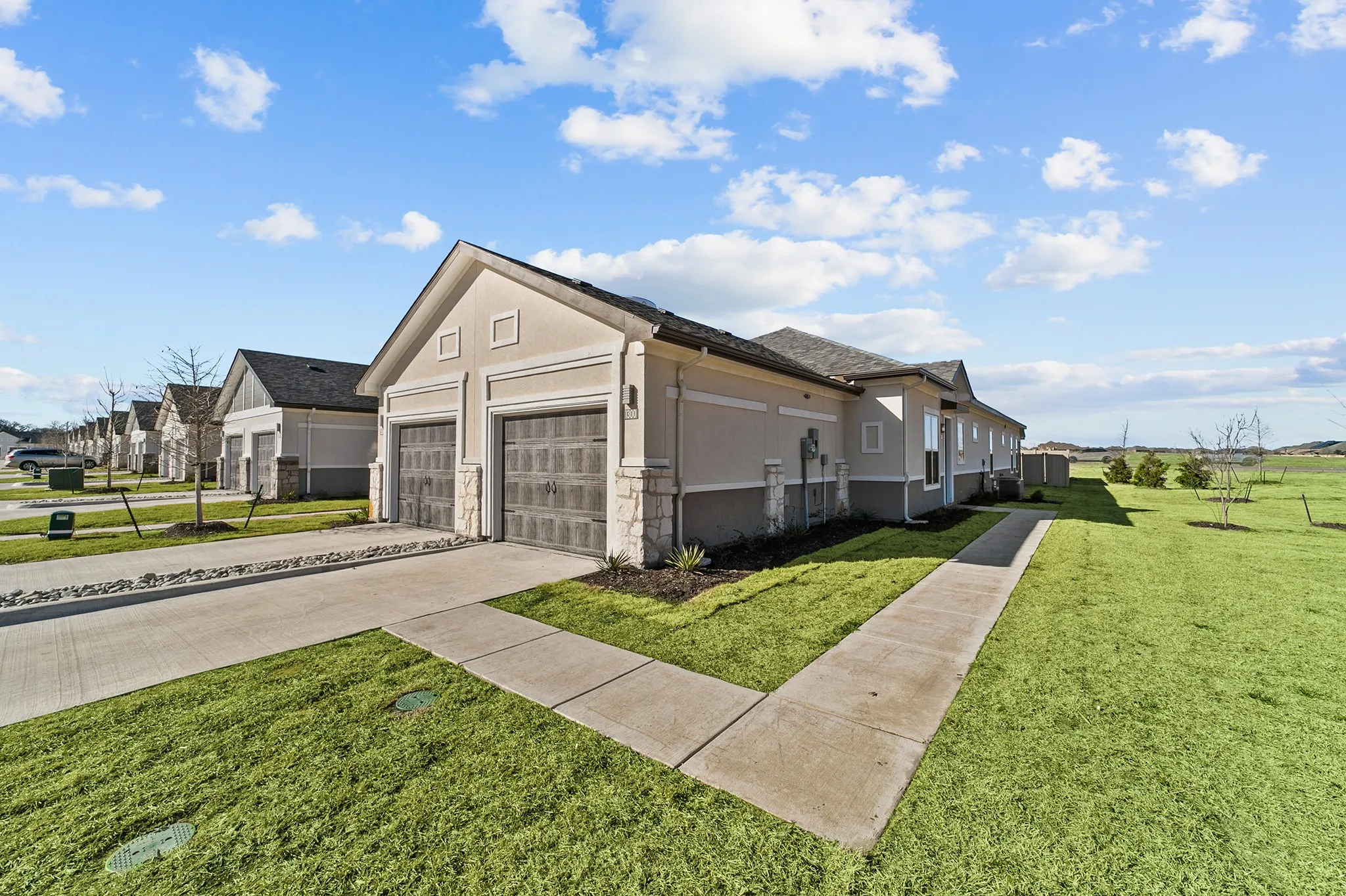 Duplex For Rent in Collin County , 1106 Morado, Mc Kinney, Texas 75071, 2 Bedroom, 2 Bathroom, 1 Garage spaces, 1,354 Sqft, built in 2022, mls#21341925, Real Estate Agent in Mc Kinney, Homes For Rent in Collin county, Homes For Rent in Mc Kinney, Realtor in Mc Kinney Texas, Real Estate Brokerage Independent Realty Texas, Luminita Cordes Realtor