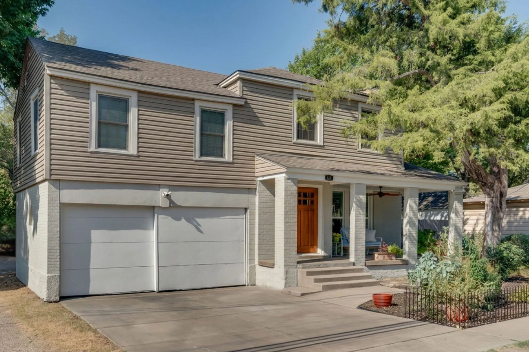 Single Family Residence For Sale