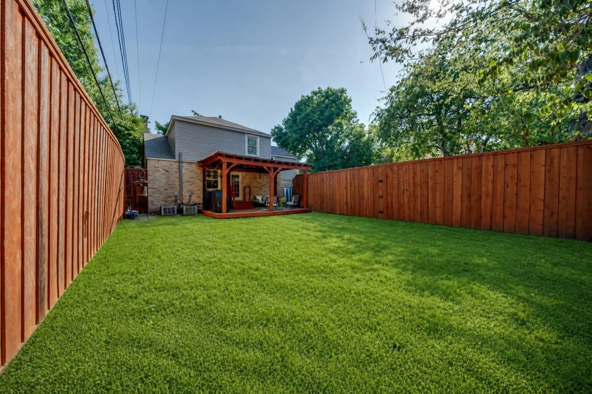 Single Family Residence For Sale in Dallas County , 311 Paulus Avenue, Dallas, Texas 75214, 3 Bedroom, 3 Bathroom, 2 Garage spaces, 1,752 Sqft, built in 1939, mls#21341930, Real Estate Agent in Dallas, Homes For Sale in Dallas county, Homes For Sale in Dallas, Realtor in Dallas Texas, Real Estate Brokerage Independent Realty Texas, Luminita Cordes Realtor