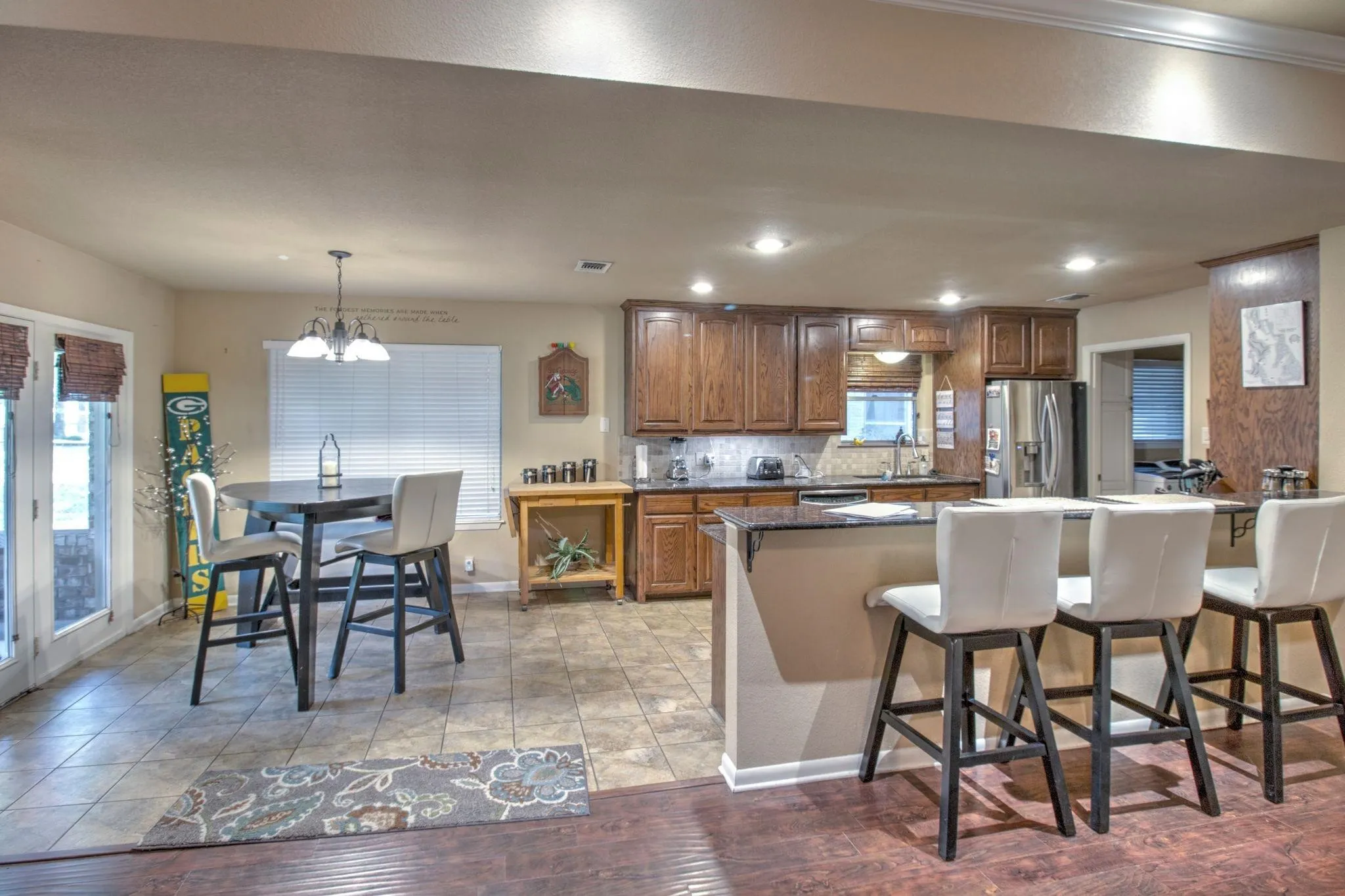 Single Family Residence For Sale in Cooke County , 1010 Kiowa Drive W, Lake Kiowa, Texas 76240, 3 Bedrooms, 3 Bathrooms, 2 Garage spaces, 2,062 Sqft, built in 1977, Price $429,000, mls#21341918, Real Estate Agent in Lake Kiowa, Homes For Sale in Cooke county, Homes For Sale in Lake Kiowa, Realtor in Lake Kiowa Texas, Real Estate Brokerage Independent Realty Texas, Luminita Cordes Realtor