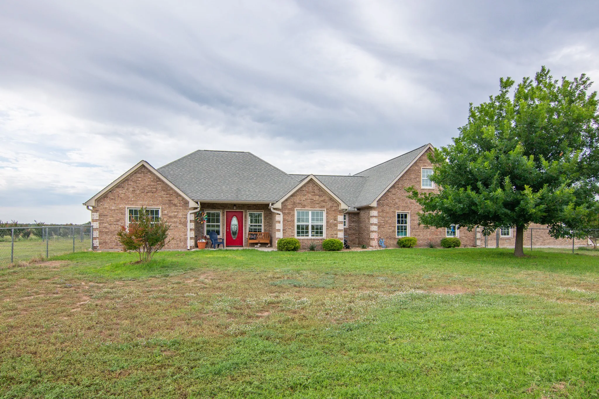 Farm For Sale in Brown County , 6187 FM 586 S, Bangs, Texas 76823, 4 Bedroom, 3 Bathroom, 2 Garage spaces, 3,405 Sqft, built in 2007, mls#21341936, Real Estate Agent in Bangs, Homes For Sale in Brown county, Homes For Sale in Bangs, Realtor in Bangs Texas, Real Estate Brokerage Independent Realty Texas, Luminita Cordes Realtor