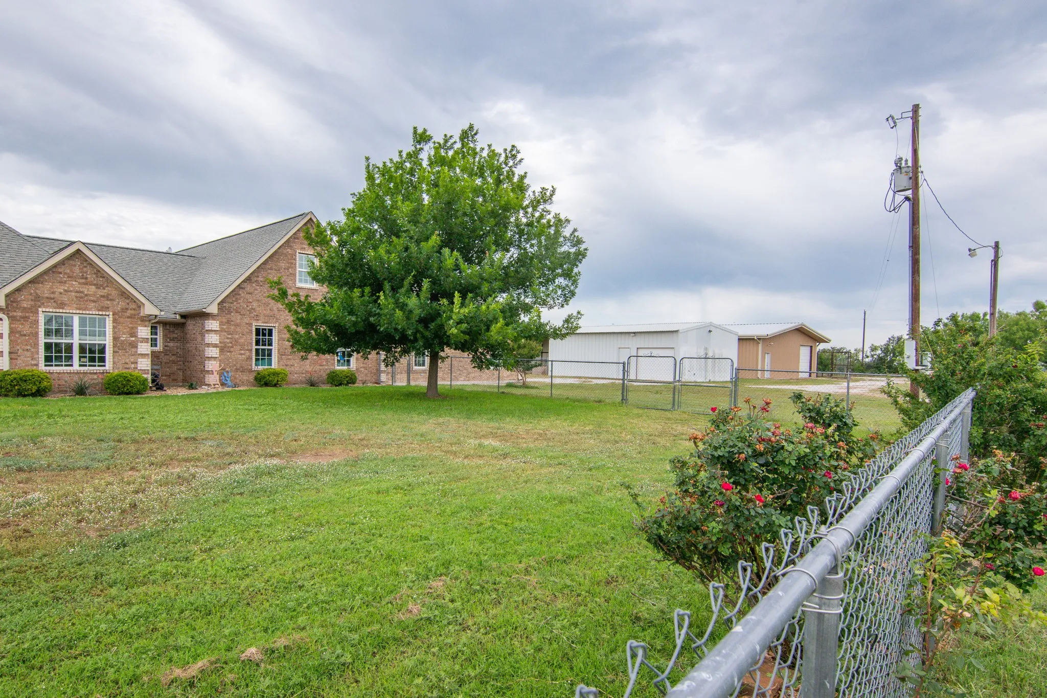 Farm For Sale in Brown County , 6187 FM 586 S, Bangs, Texas 76823, 4 Bedroom, 3 Bathroom, 2 Garage spaces, 3,405 Sqft, built in 2007, mls#21341936, Real Estate Agent in Bangs, Homes For Sale in Brown county, Homes For Sale in Bangs, Realtor in Bangs Texas, Real Estate Brokerage Independent Realty Texas, Luminita Cordes Realtor
