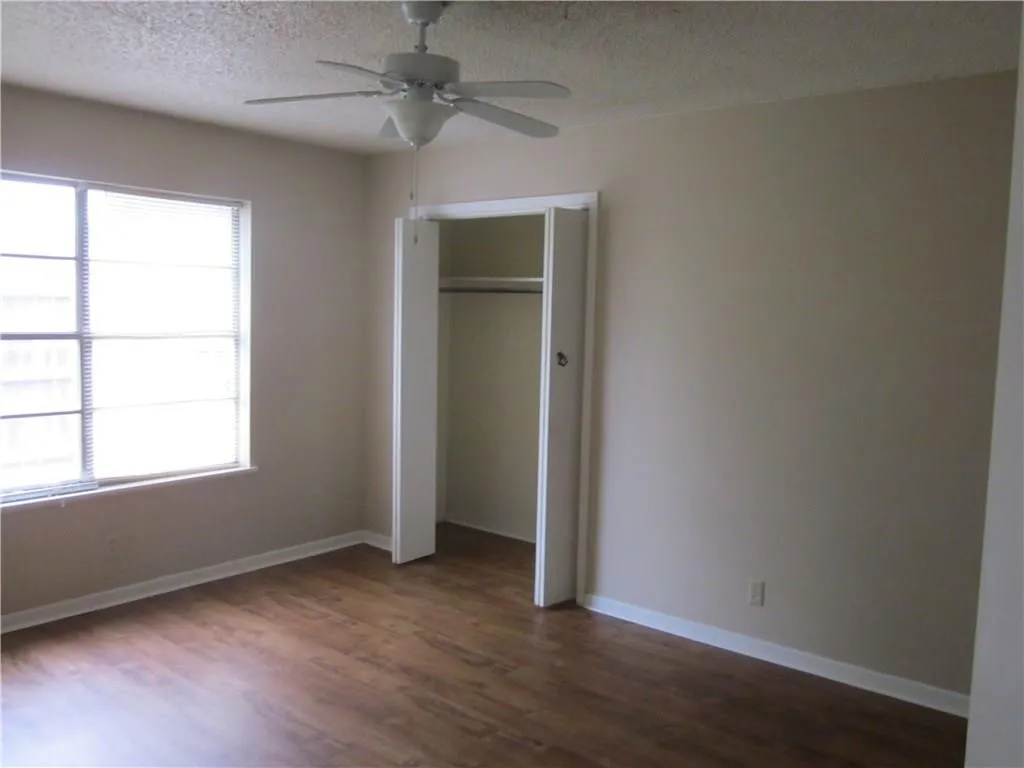 Triplex For Sale in Taylor County , 2023 N Willis Street, Abilene, Texas 79603, 0, 0, Garage spaces, 0 Sqft, built in 1963, mls#21341937, Real Estate Agent in Abilene, Homes For Sale in Taylor county, Homes For Sale in Abilene, Realtor in Abilene Texas, Real Estate Brokerage Independent Realty Texas, Luminita Cordes Realtor