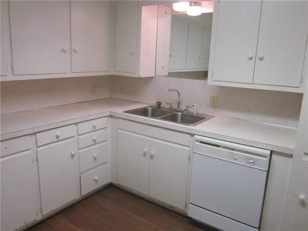 Triplex For Sale in Taylor County , 2023 N Willis Street, Abilene, Texas 79603, 0, 0, Garage spaces, 0 Sqft, built in 1963, mls#21341937, Real Estate Agent in Abilene, Homes For Sale in Taylor county, Homes For Sale in Abilene, Realtor in Abilene Texas, Real Estate Brokerage Independent Realty Texas, Luminita Cordes Realtor