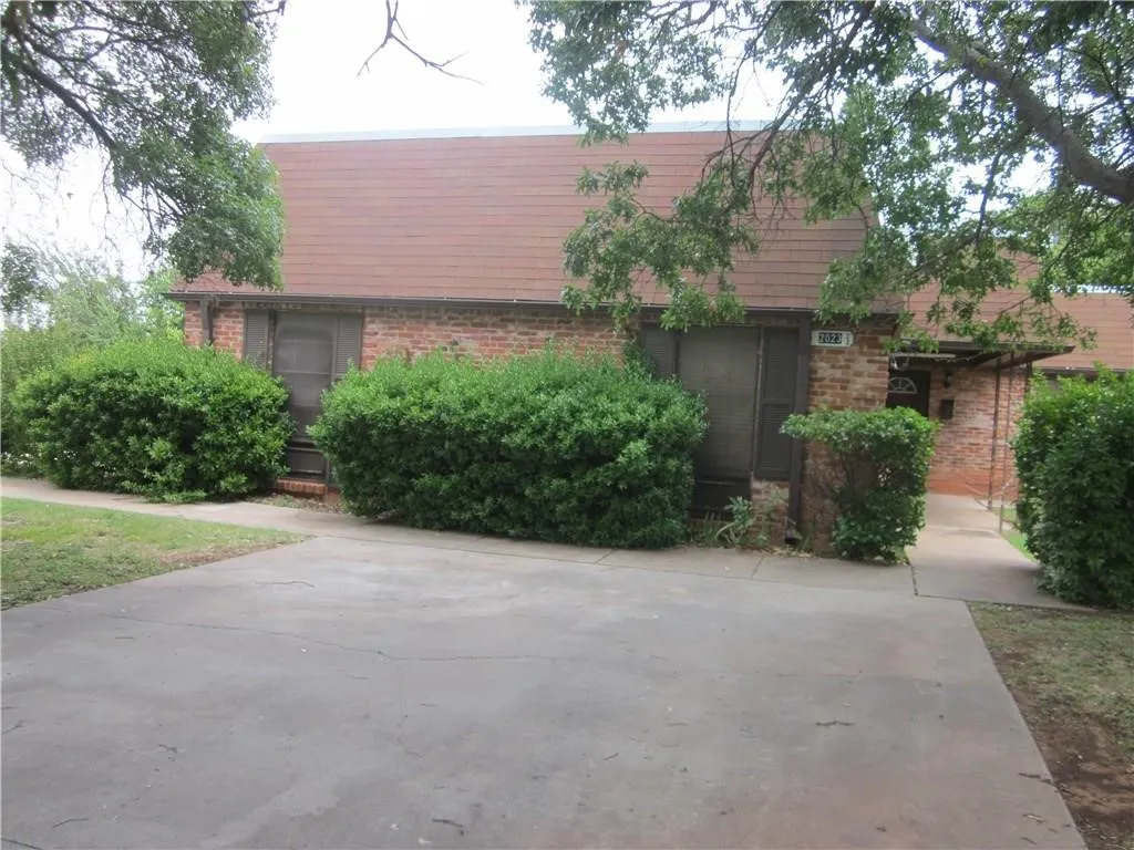 Triplex For Sale in Taylor County , 2023 N Willis Street, Abilene, Texas 79603, 0, 0, Garage spaces, 0 Sqft, built in 1963, mls#21341937, Real Estate Agent in Abilene, Homes For Sale in Taylor county, Homes For Sale in Abilene, Realtor in Abilene Texas, Real Estate Brokerage Independent Realty Texas, Luminita Cordes Realtor