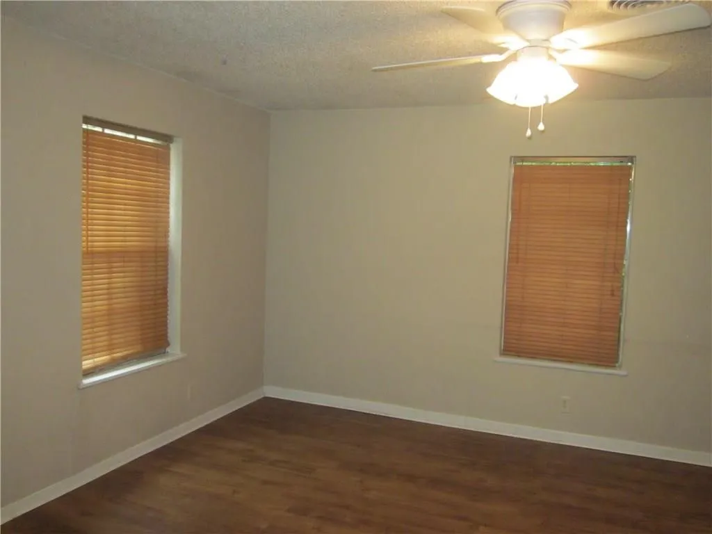 Triplex For Sale in Taylor County , 2023 N Willis Street, Abilene, Texas 79603, 0, 0, Garage spaces, 0 Sqft, built in 1963, mls#21341937, Real Estate Agent in Abilene, Homes For Sale in Taylor county, Homes For Sale in Abilene, Realtor in Abilene Texas, Real Estate Brokerage Independent Realty Texas, Luminita Cordes Realtor