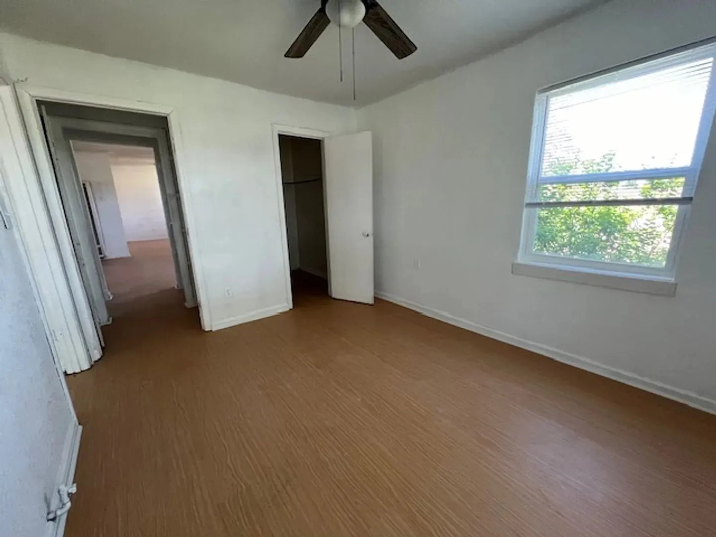 Single Family Residence For Sale in Taylor County , 6409 Jennings Drive, Abilene, Texas 79606, 1 Bedroom, 1 Bathroom, Garage spaces, 800 Sqft, built in 1957, Price $125,000, mls#21341947, Real Estate Agent in Abilene, Homes For Sale in Taylor county, Homes For Sale in Abilene, Realtor in Abilene Texas, Real Estate Brokerage Independent Realty Texas, Luminita Cordes Realtor