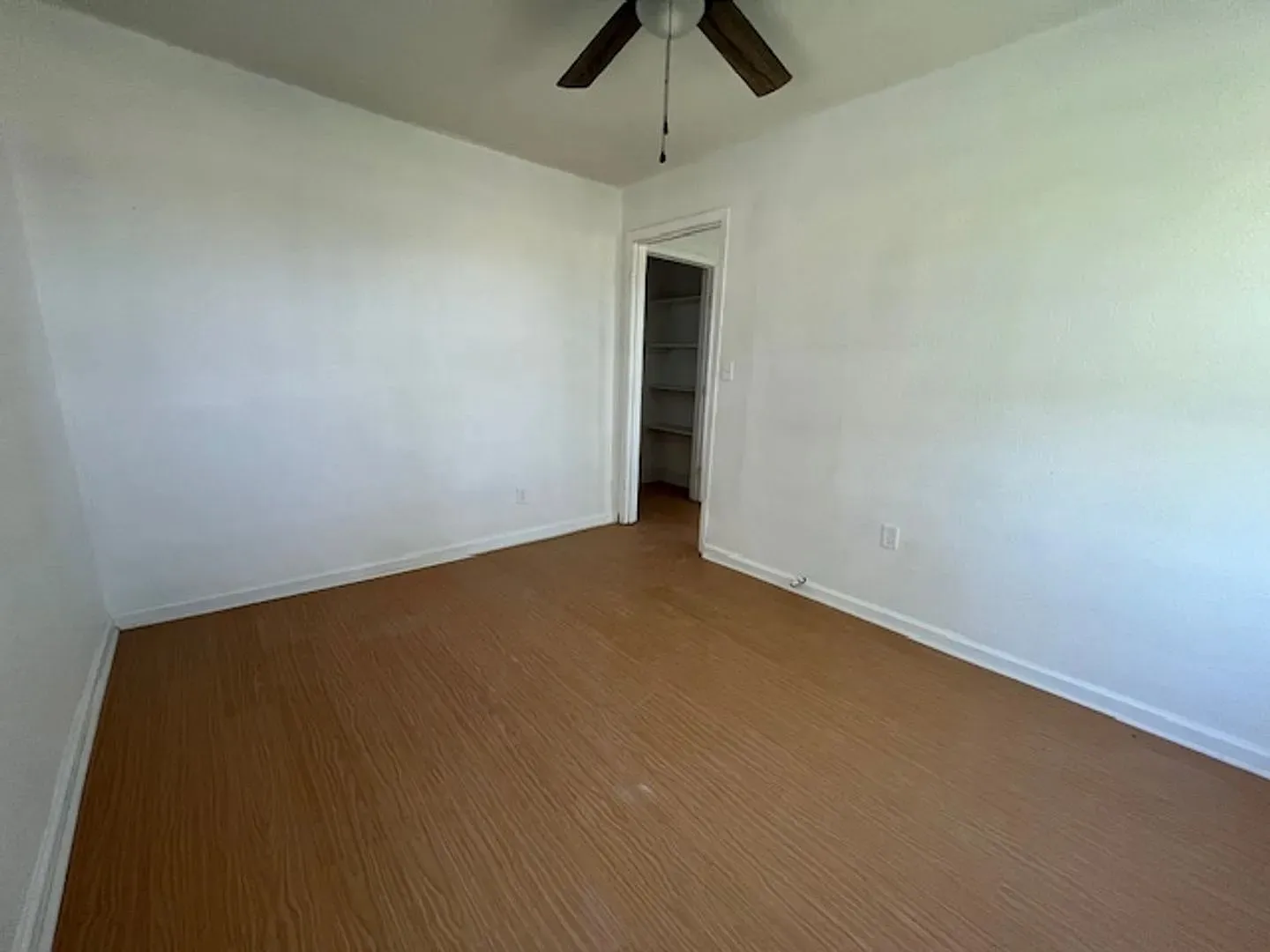 Single Family Residence For Sale in Taylor County , 6409 Jennings Drive, Abilene, Texas 79606, 1 Bedroom, 1 Bathroom, Garage spaces, 800 Sqft, built in 1957, Price $125,000, mls#21341947, Real Estate Agent in Abilene, Homes For Sale in Taylor county, Homes For Sale in Abilene, Realtor in Abilene Texas, Real Estate Brokerage Independent Realty Texas, Luminita Cordes Realtor