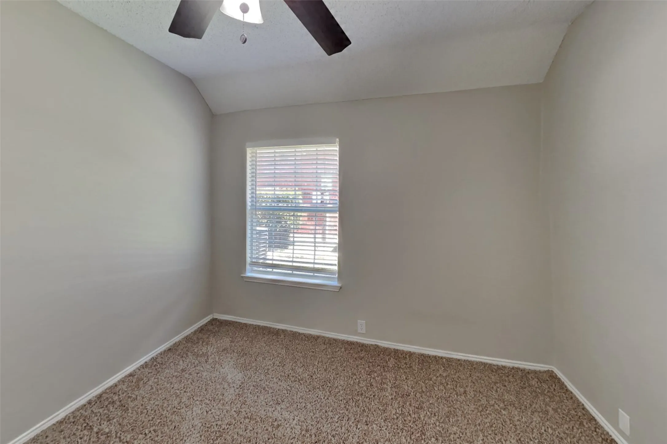 Single Family Residence For Rent in Collin County , 7209 Bouquet Drive, Frisco, Texas 75035, 3 Bedroom, 2 Bathroom, 2 Garage spaces, 2,222 Sqft, built in 1992, mls#21341956, Real Estate Agent in Frisco, Homes For Rent in Collin county, Homes For Rent in Frisco, Realtor in Frisco Texas, Real Estate Brokerage Independent Realty Texas, Luminita Cordes Realtor