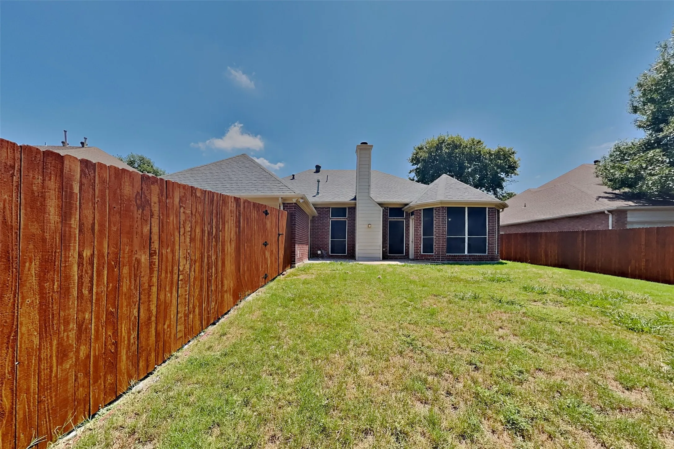 Single Family Residence For Rent in Collin County , 7209 Bouquet Drive, Frisco, Texas 75035, 3 Bedroom, 2 Bathroom, 2 Garage spaces, 2,222 Sqft, built in 1992, mls#21341956, Real Estate Agent in Frisco, Homes For Rent in Collin county, Homes For Rent in Frisco, Realtor in Frisco Texas, Real Estate Brokerage Independent Realty Texas, Luminita Cordes Realtor