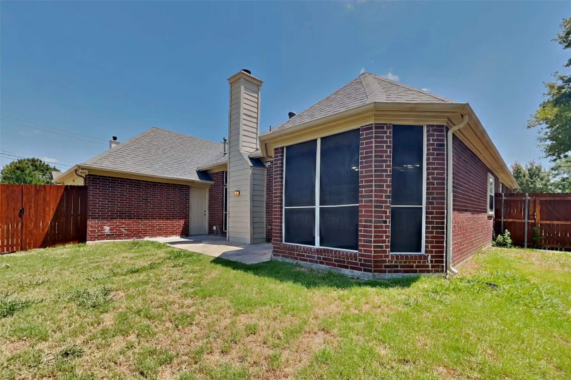 Single Family Residence For Rent in Collin County , 7209 Bouquet Drive, Frisco, Texas 75035, 3 Bedroom, 2 Bathroom, 2 Garage spaces, 2,222 Sqft, built in 1992, mls#21341956, Real Estate Agent in Frisco, Homes For Rent in Collin county, Homes For Rent in Frisco, Realtor in Frisco Texas, Real Estate Brokerage Independent Realty Texas, Luminita Cordes Realtor