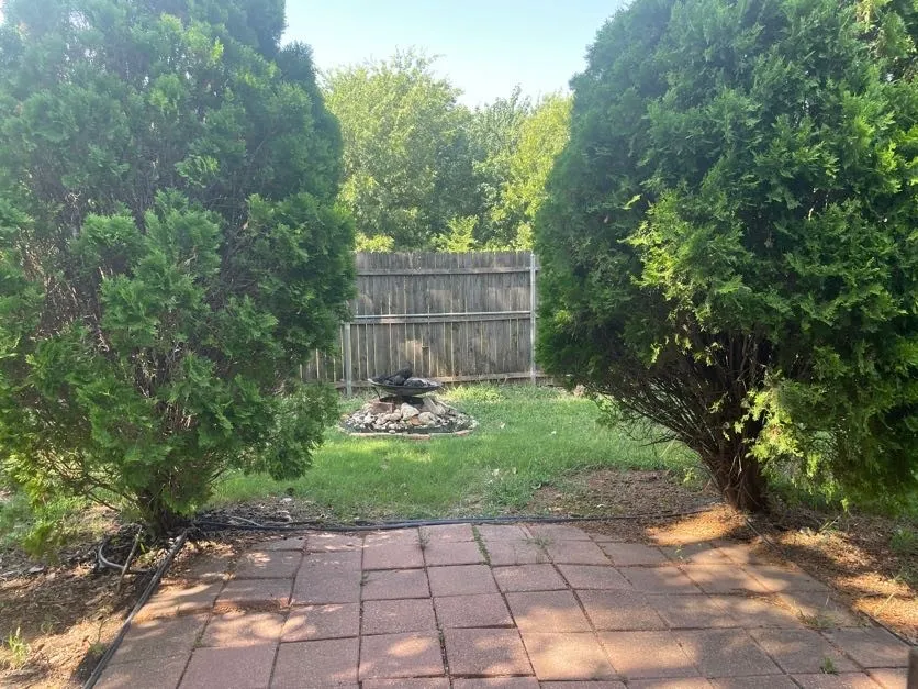Single Family Residence For Rent in Tarrant County , 820 Eagle Drive, Saginaw, Texas 76131, 3 Bedroom, 2 Bathroom, 2 Garage spaces, 1,553 Sqft, built in 2004, mls#21341953, Real Estate Agent in Saginaw, Homes For Rent in Tarrant county, Homes For Rent in Saginaw, Realtor in Saginaw Texas, Real Estate Brokerage Independent Realty Texas, Luminita Cordes Realtor