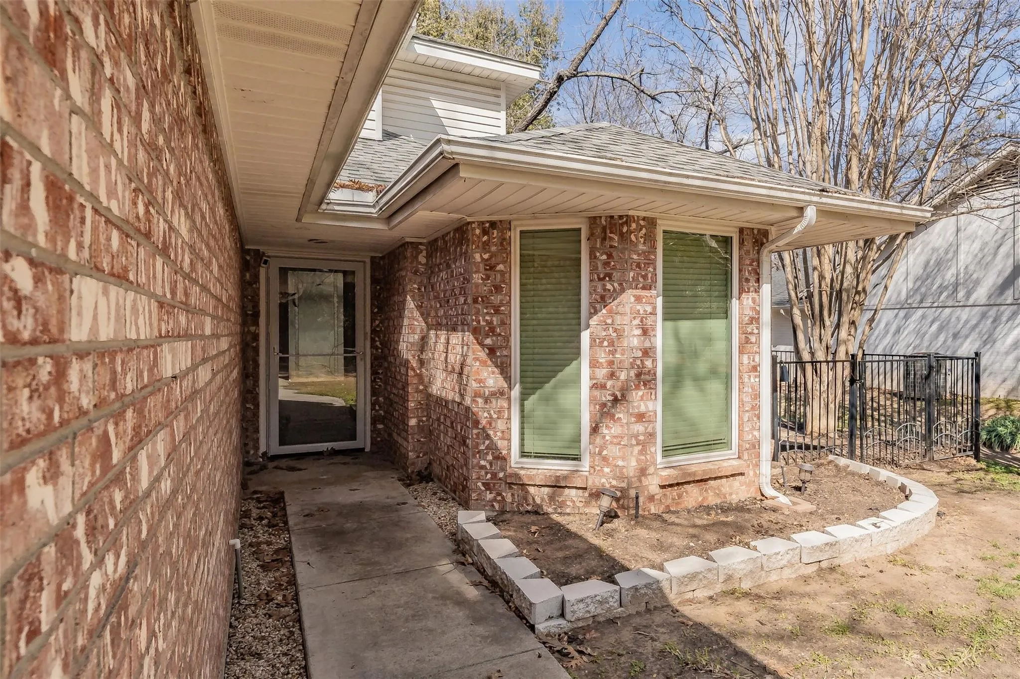 Single Family Residence For Rent in Hood County , 4218 Mojave Drive, De Cordova, Texas 76049, 3 Bedroom, 3 Bathroom, 2 Garage spaces, 1,796 Sqft, built in 1987, mls#21341954, Real Estate Agent in De Cordova, Homes For Rent in Hood county, Homes For Rent in De Cordova, Realtor in De Cordova Texas, Real Estate Brokerage Independent Realty Texas, Luminita Cordes Realtor