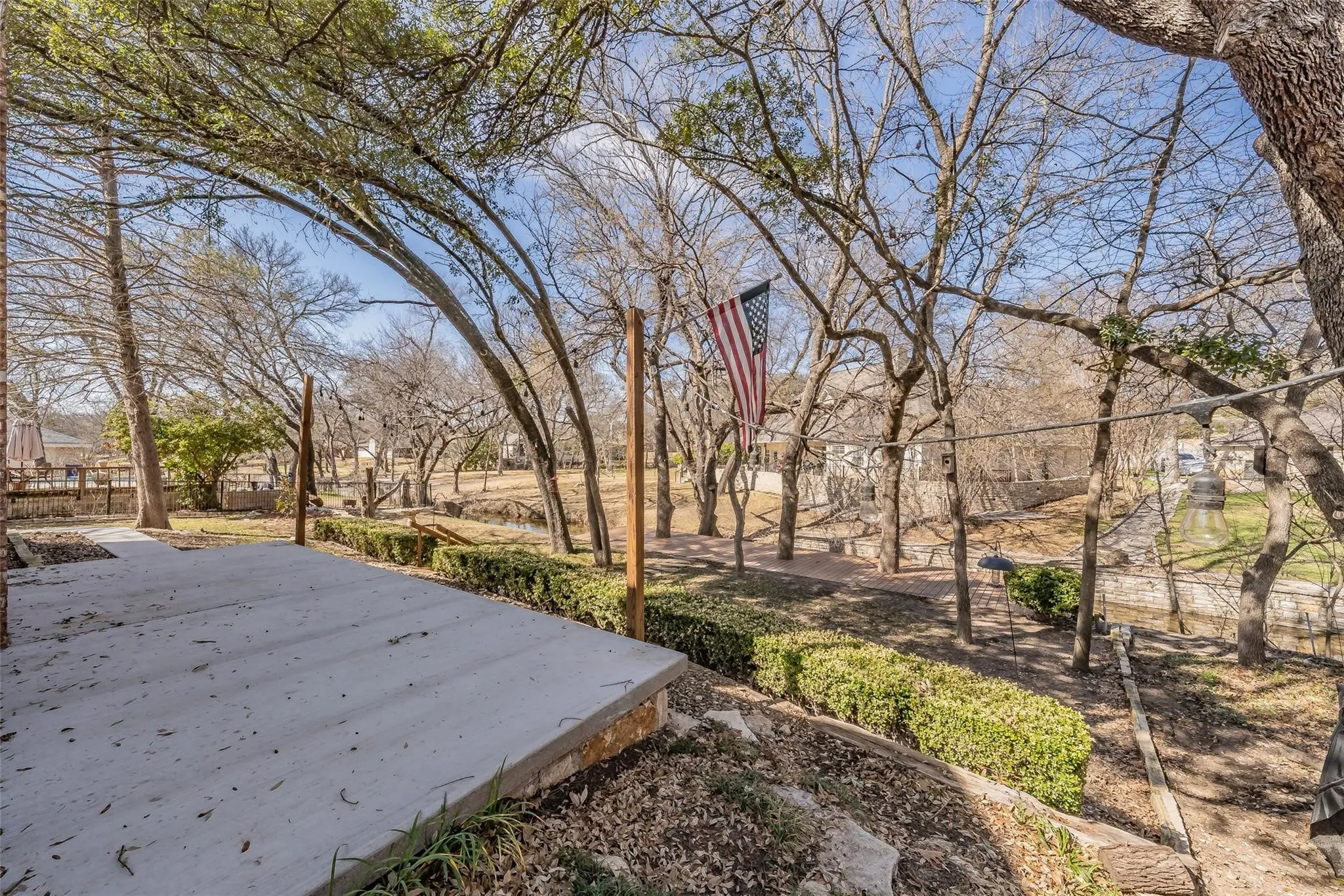 Single Family Residence For Rent in Hood County , 4218 Mojave Drive, De Cordova, Texas 76049, 3 Bedroom, 3 Bathroom, 2 Garage spaces, 1,796 Sqft, built in 1987, mls#21341954, Real Estate Agent in De Cordova, Homes For Rent in Hood county, Homes For Rent in De Cordova, Realtor in De Cordova Texas, Real Estate Brokerage Independent Realty Texas, Luminita Cordes Realtor