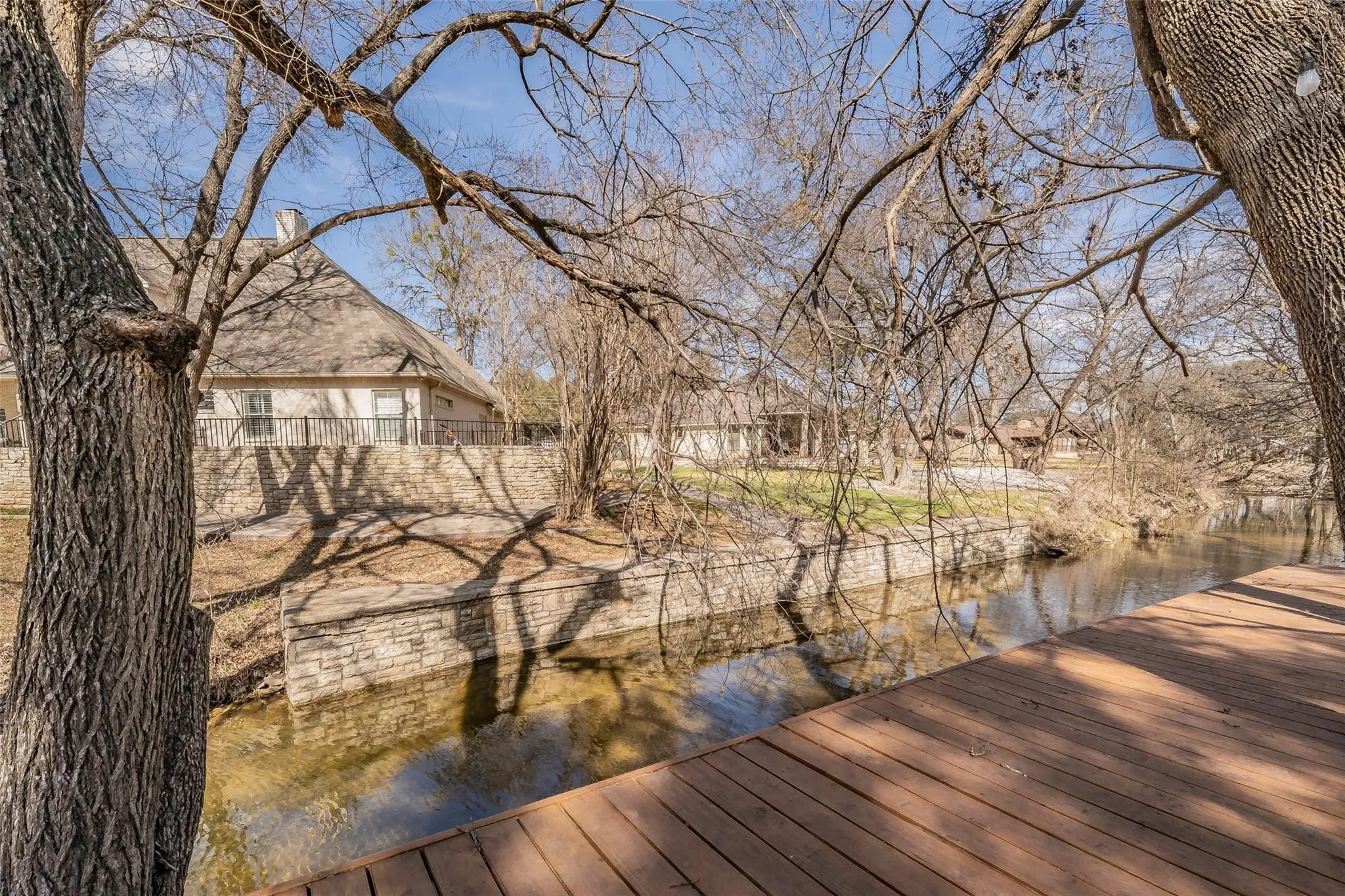 Single Family Residence For Rent in Hood County , 4218 Mojave Drive, De Cordova, Texas 76049, 3 Bedroom, 3 Bathroom, 2 Garage spaces, 1,796 Sqft, built in 1987, mls#21341954, Real Estate Agent in De Cordova, Homes For Rent in Hood county, Homes For Rent in De Cordova, Realtor in De Cordova Texas, Real Estate Brokerage Independent Realty Texas, Luminita Cordes Realtor