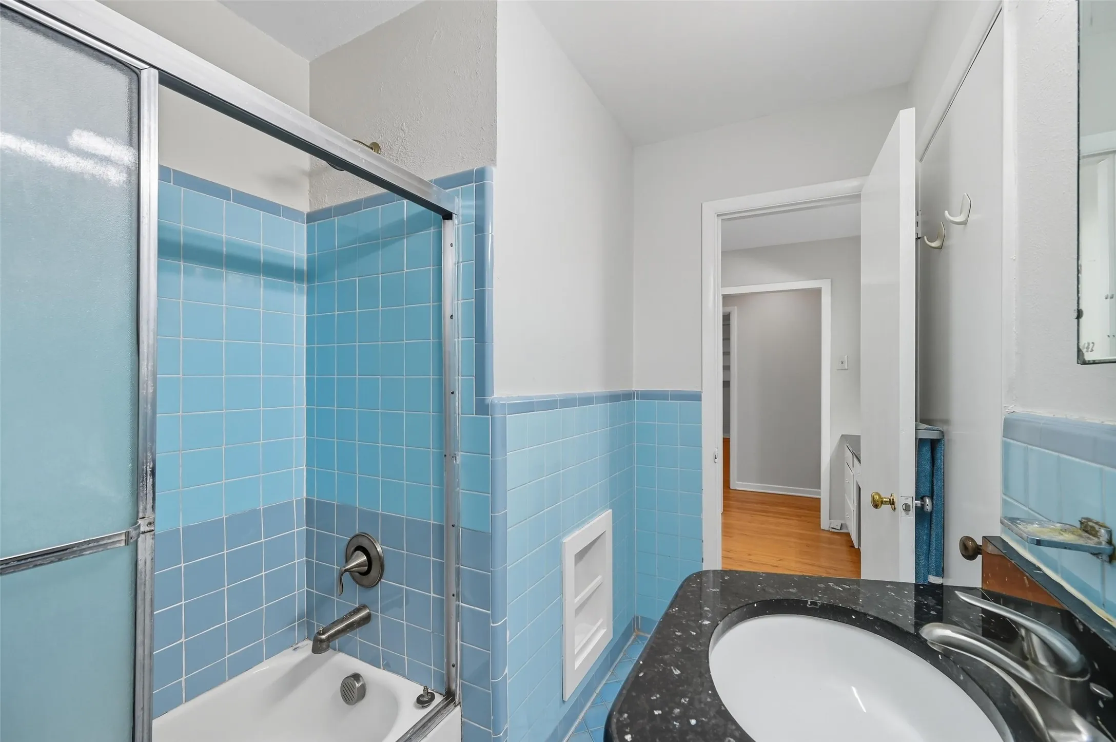 Single Family Residence For Rent in Tarrant County , 3512 Park Ridge Boulevard, Fort Worth, Texas 76109, 4 Bedroom, 3 Bathroom, Garage spaces, 2,479 Sqft, built in 1956, mls#21341981, Real Estate Agent in Fort Worth, Homes For Rent in Tarrant county, Homes For Rent in Fort Worth, Realtor in Fort Worth Texas, Real Estate Brokerage Independent Realty Texas, Luminita Cordes Realtor