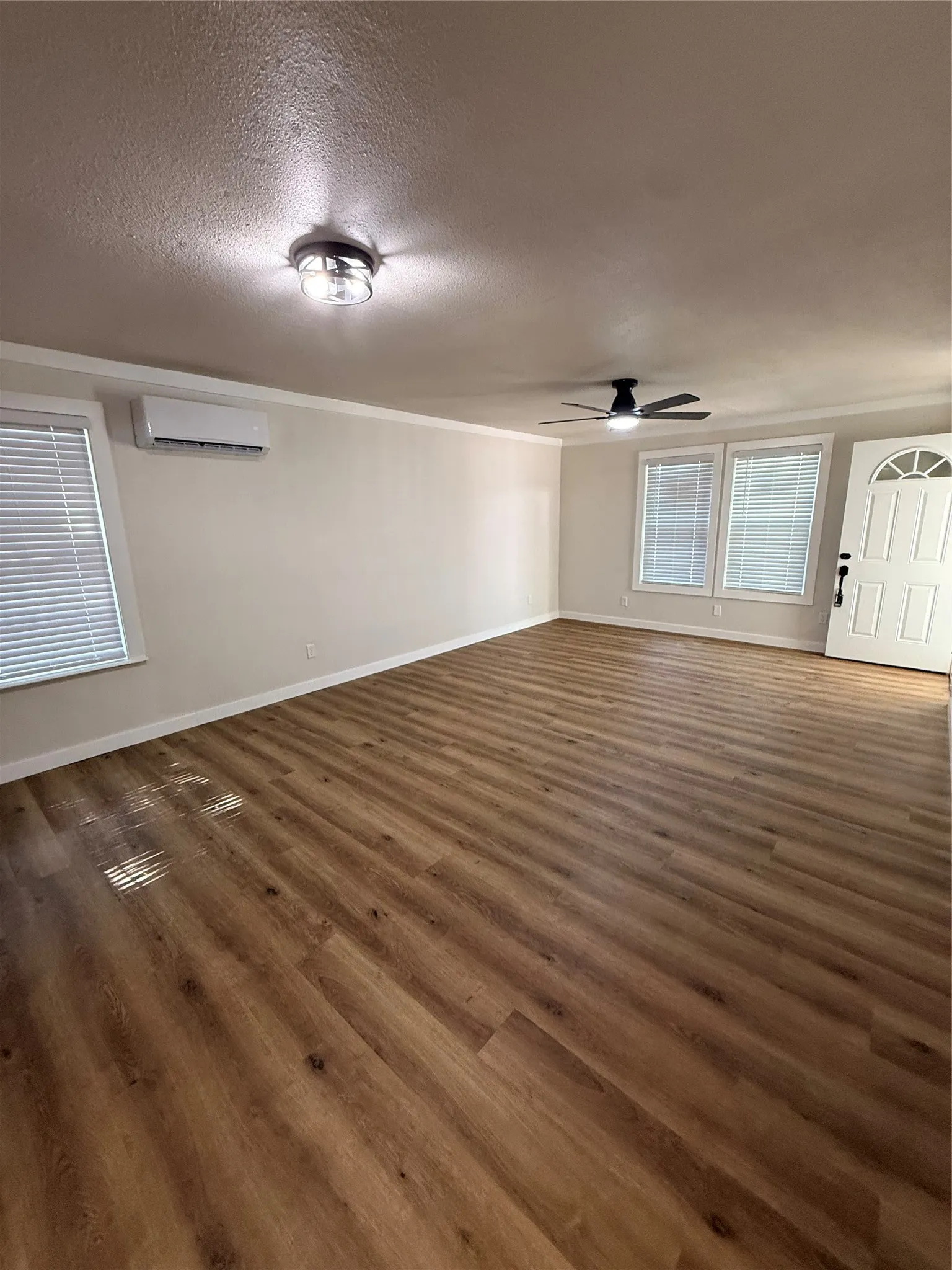 Single Family Residence For Sale in Brown County , 405 W Hall Street, Bangs, Texas 76823, 4 Bedroom, 2 Bathroom, Garage spaces, 1,452 Sqft, built in 1990, mls#21342017, Real Estate Agent in Bangs, Homes For Sale in Brown county, Homes For Sale in Bangs, Realtor in Bangs Texas, Real Estate Brokerage Independent Realty Texas, Luminita Cordes Realtor