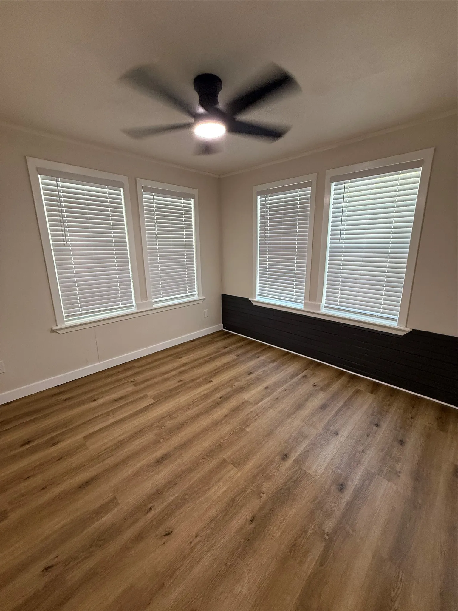 Single Family Residence For Sale in Brown County , 405 W Hall Street, Bangs, Texas 76823, 4 Bedroom, 2 Bathroom, Garage spaces, 1,452 Sqft, built in 1990, mls#21342017, Real Estate Agent in Bangs, Homes For Sale in Brown county, Homes For Sale in Bangs, Realtor in Bangs Texas, Real Estate Brokerage Independent Realty Texas, Luminita Cordes Realtor