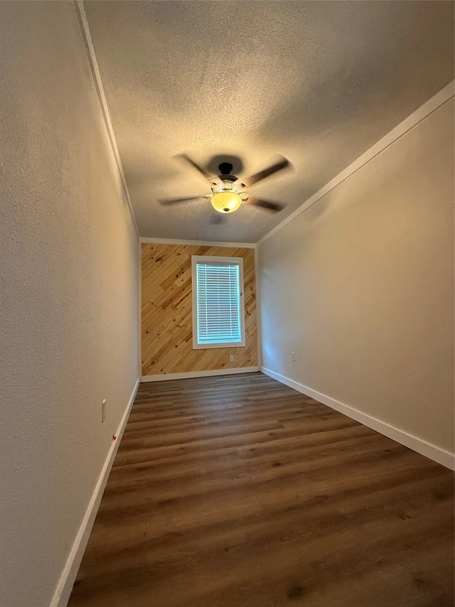 Single Family Residence For Sale in Brown County , 405 W Hall Street, Bangs, Texas 76823, 4 Bedroom, 2 Bathroom, Garage spaces, 1,452 Sqft, built in 1990, mls#21342017, Real Estate Agent in Bangs, Homes For Sale in Brown county, Homes For Sale in Bangs, Realtor in Bangs Texas, Real Estate Brokerage Independent Realty Texas, Luminita Cordes Realtor